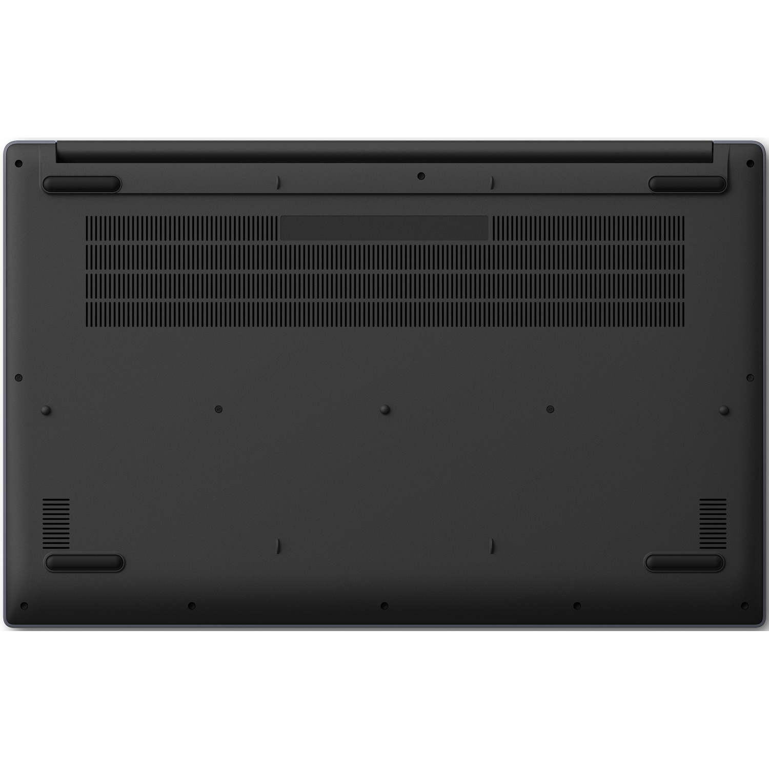 De onderkant van een zwarte laptop met ventilatieroosters en rubberen voetjes.