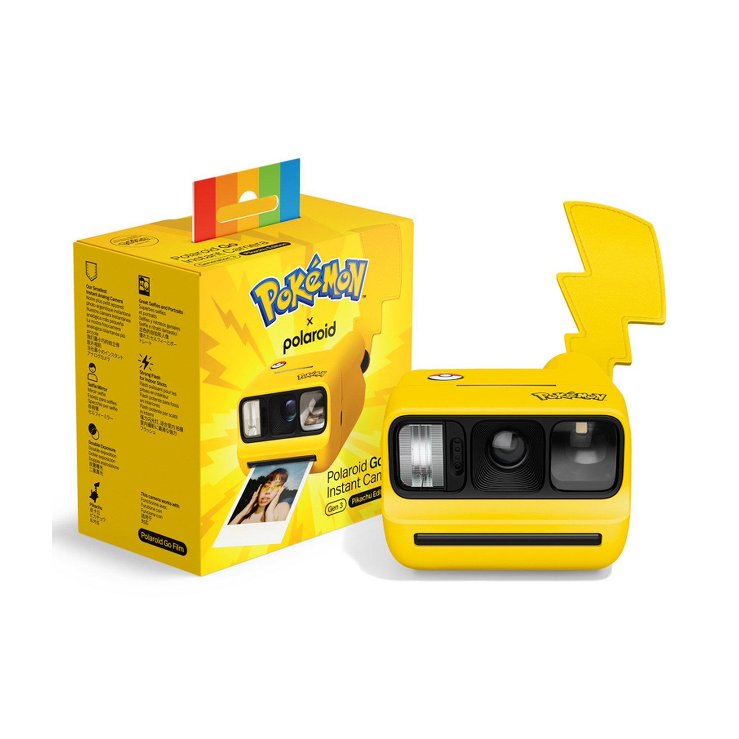 Fotocamera gialla Pokémon Polaroid Go con design Pikachu accanto alla confezione gialla su sfondo bianco.