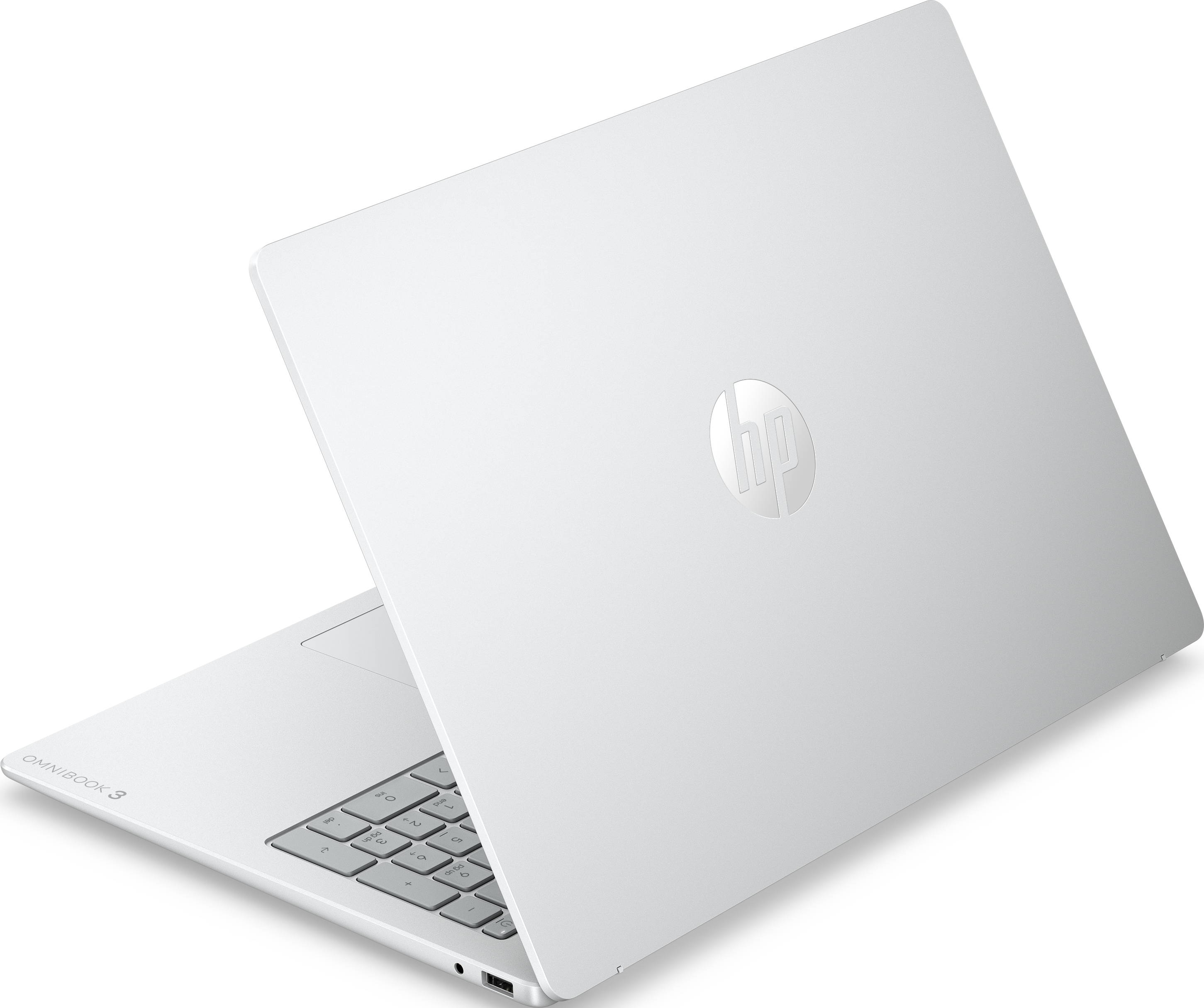 Un ordinateur portable HP OmniBook argenté en vue ouverte et inclinée sur fond noir.