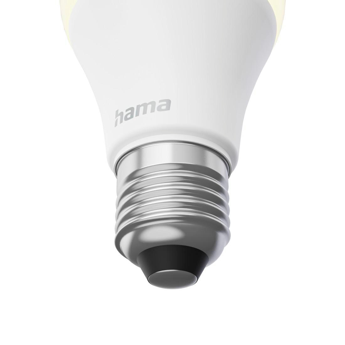 Nahaufnahme einer Hama LED-Glühbirne mit E27-Gewinde und weißem Gehäuse vor weißem Hintergrund.