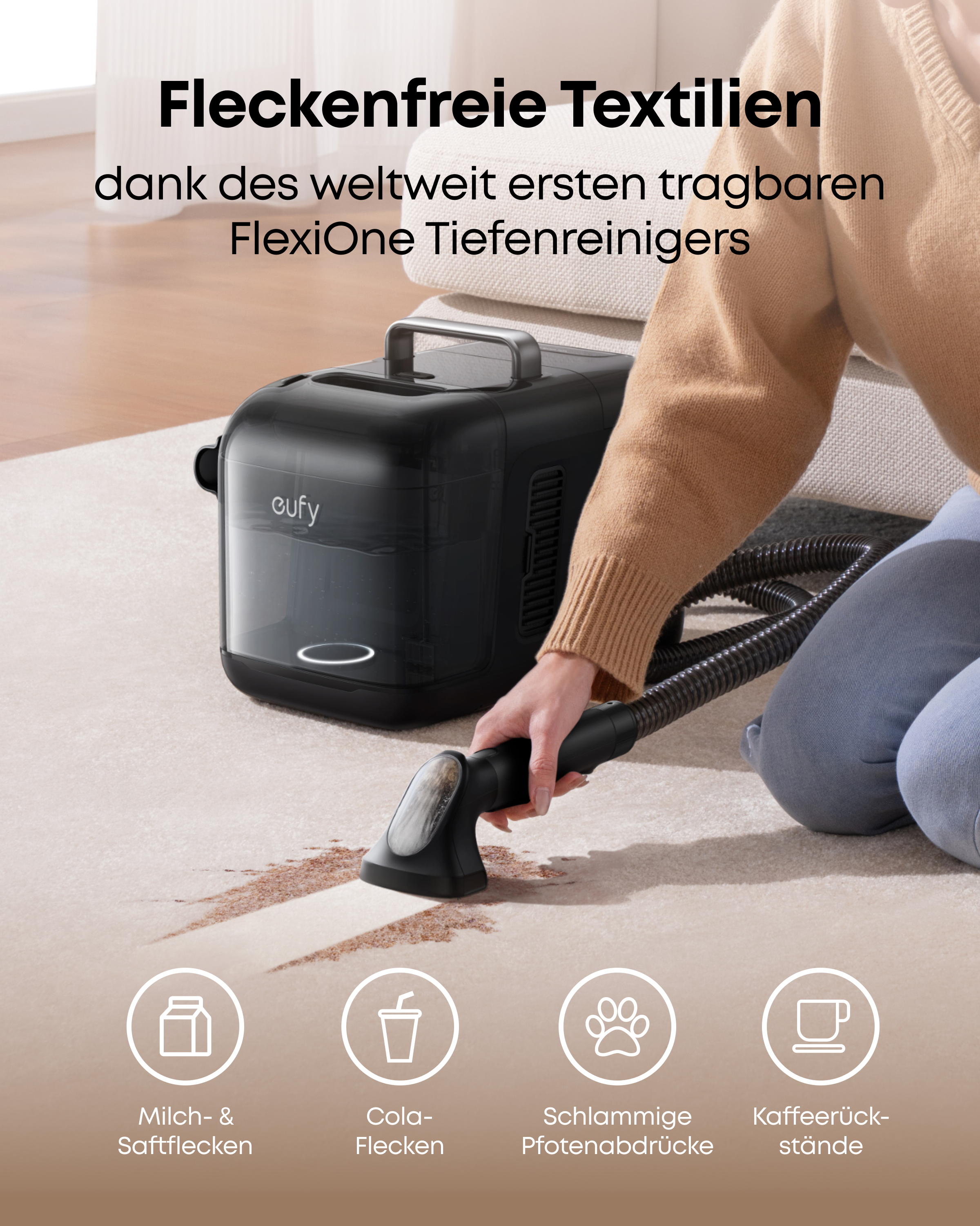 Eine Person reinigt mit einem tragbaren eufy Teppichreiniger einen Fleck.