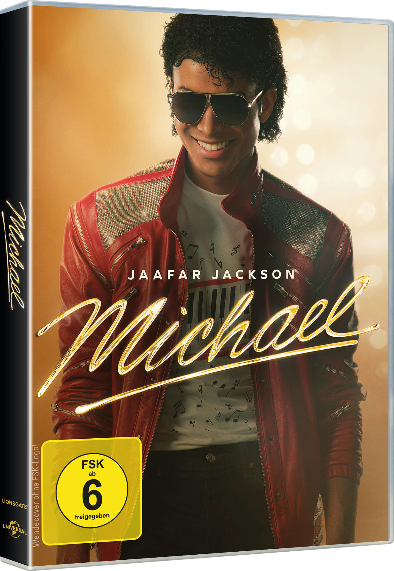 Jaafar Jackson trägt eine rote Lederjacke, Sonnenbrille und lächelt auf dem Cover des Films 'Michael'.