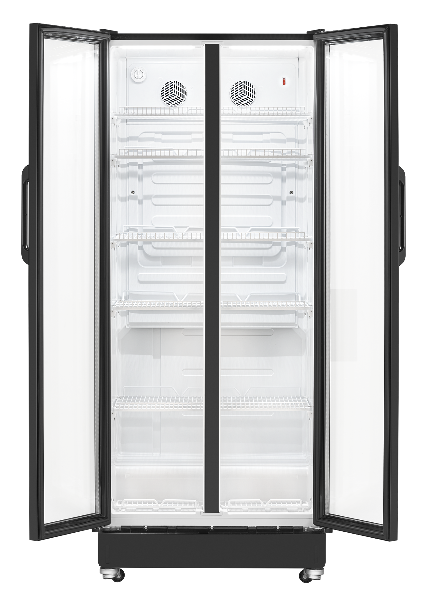 Ein leerer schwarzer gewerblicher Kühlschrank mit geöffneten Glastüren und weißen Regalen im Inneren.