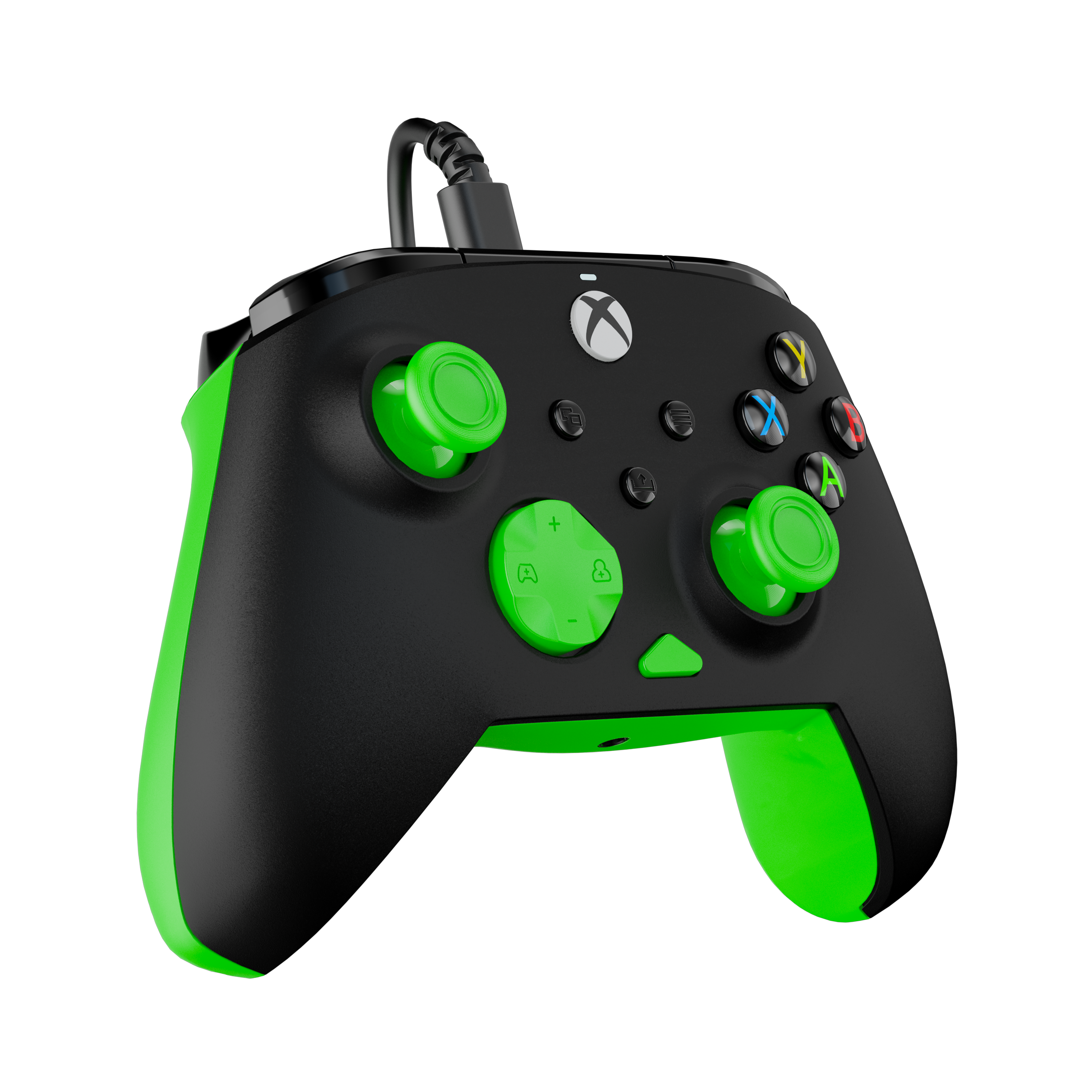 Czarny kontroler Xbox z żywymi zielonymi akcentami i przyciskami, połączony kablem, na czarnym tle.
