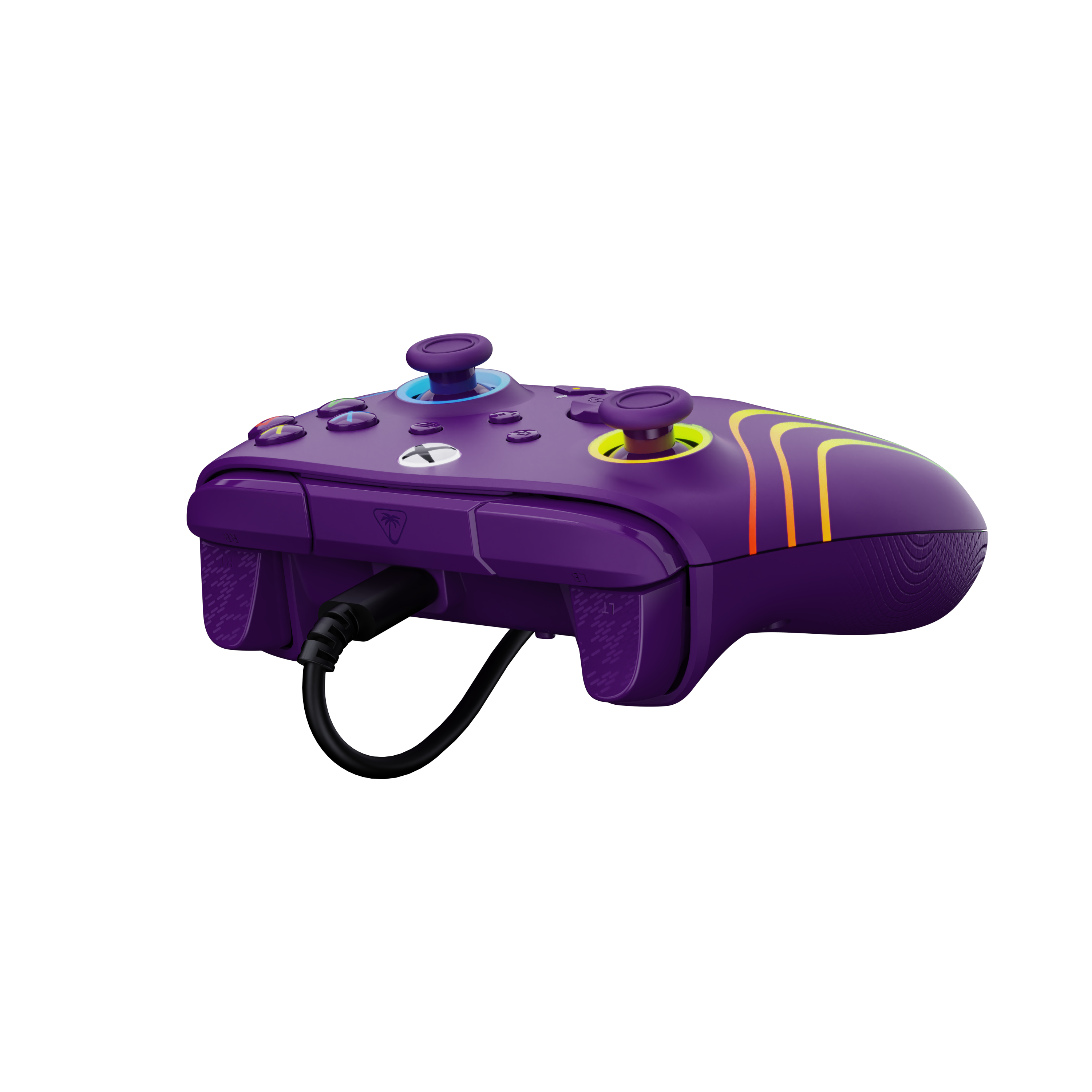 Une manette Xbox violette avec des rayures jaunes et oranges sur la droite est branchée à un câble noir.
