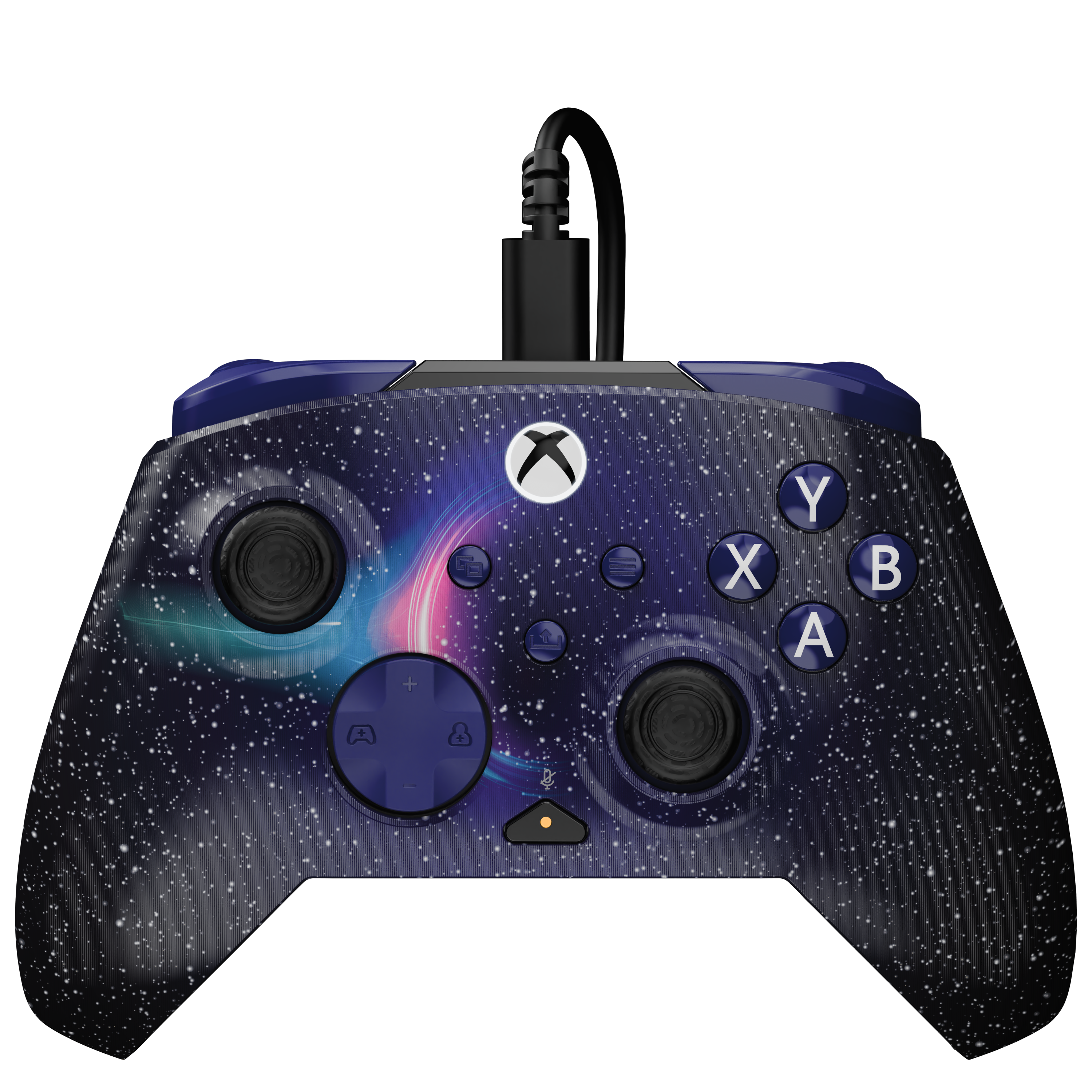 Kontroler Xbox z niebieskim motywem galaktyki i podłączonym kablem USB.