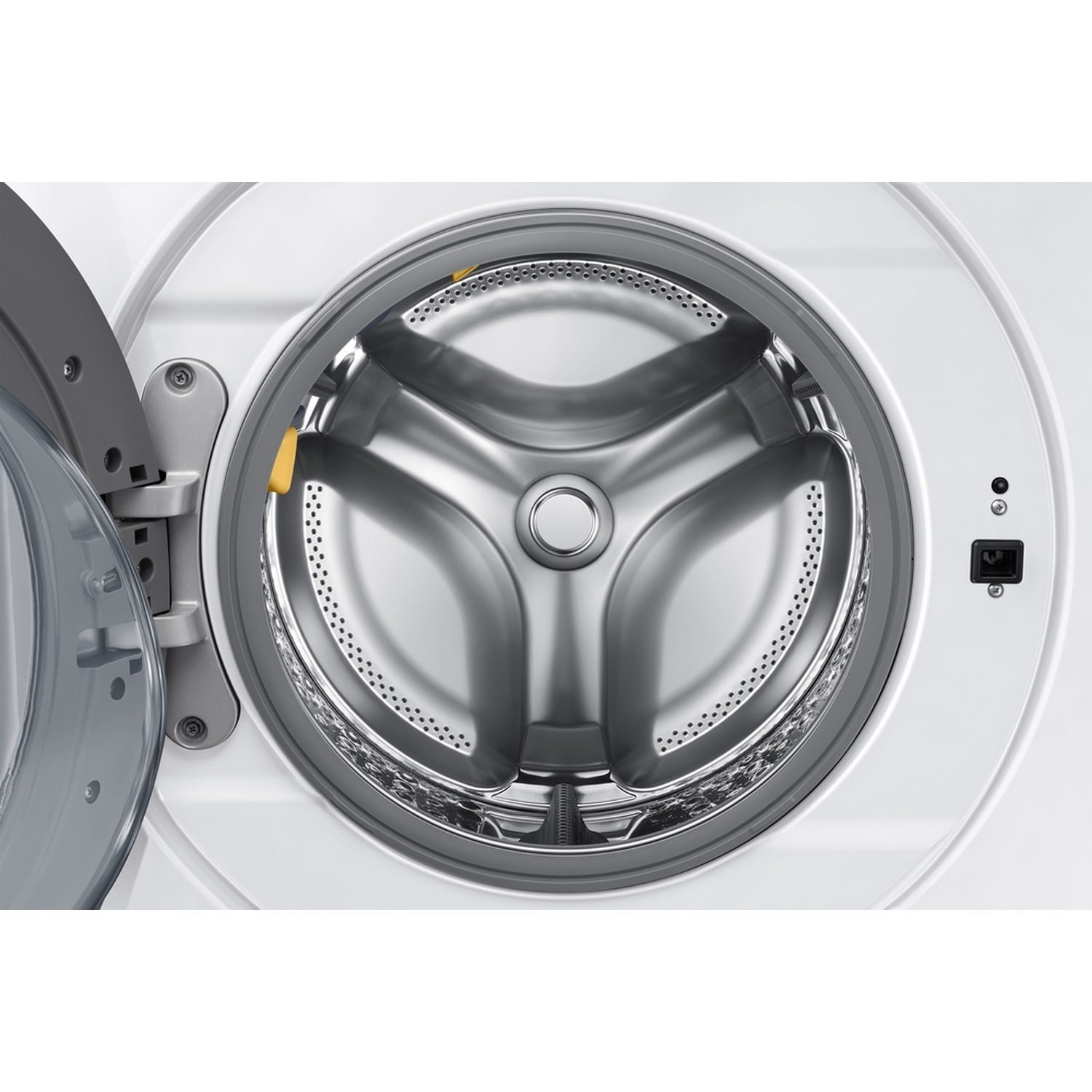 Open trommel van een witte wasmachine met glimmend roestvrijstalen interieur.