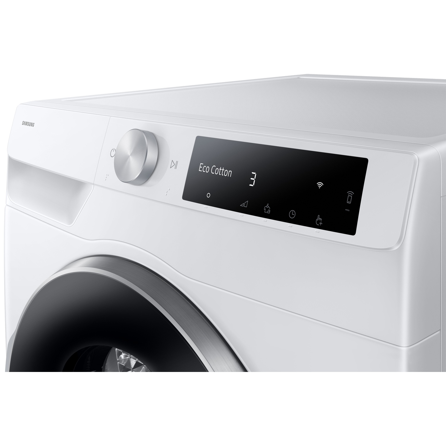 Close-up van het bedieningspaneel van een witte wasmachine met digitaal display Eco Cotton en zilveren knop.