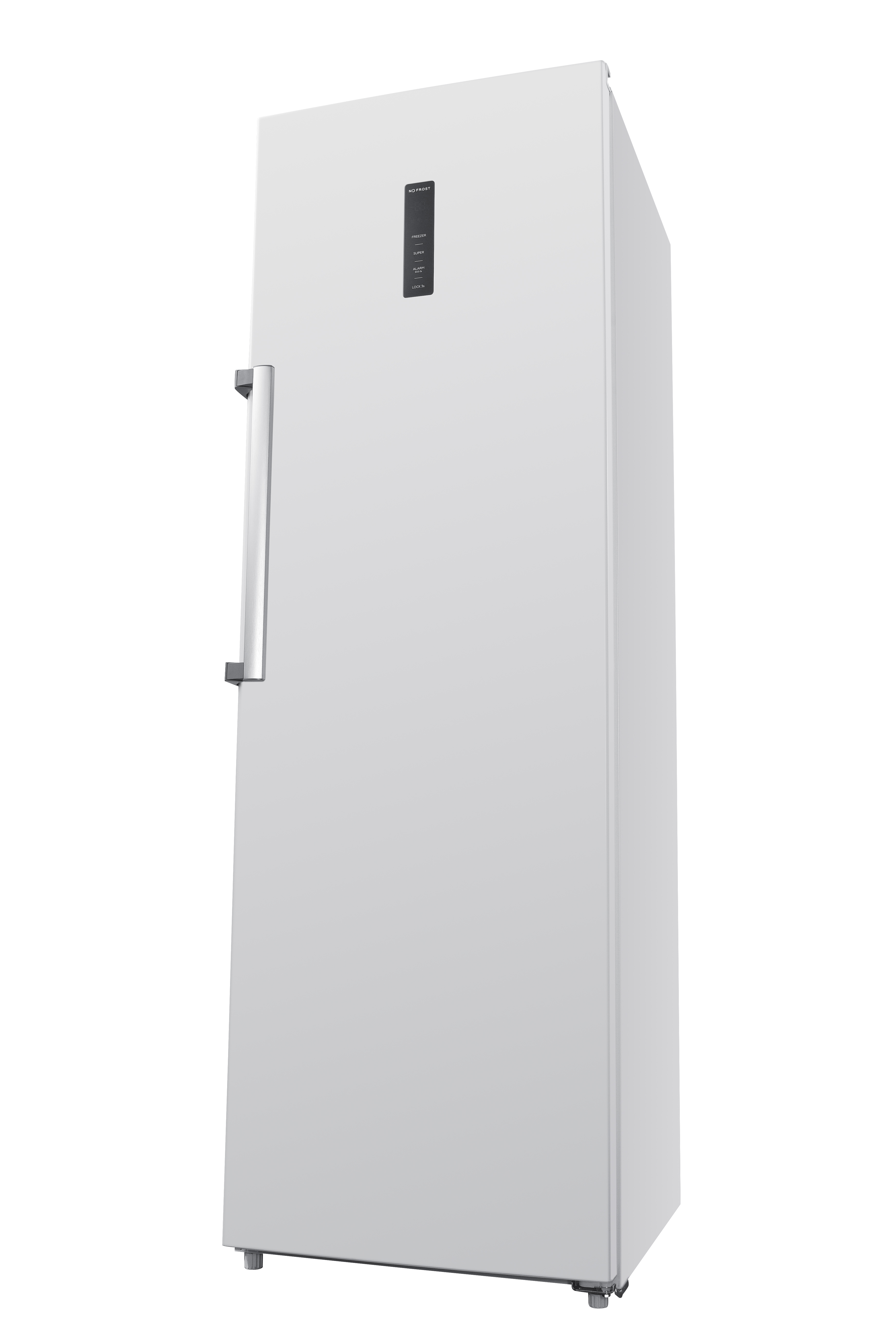 Ein weißer Standgefrierschrank mit einem langen silbernen Griff und einem digitalen Display auf weißem Hintergrund.