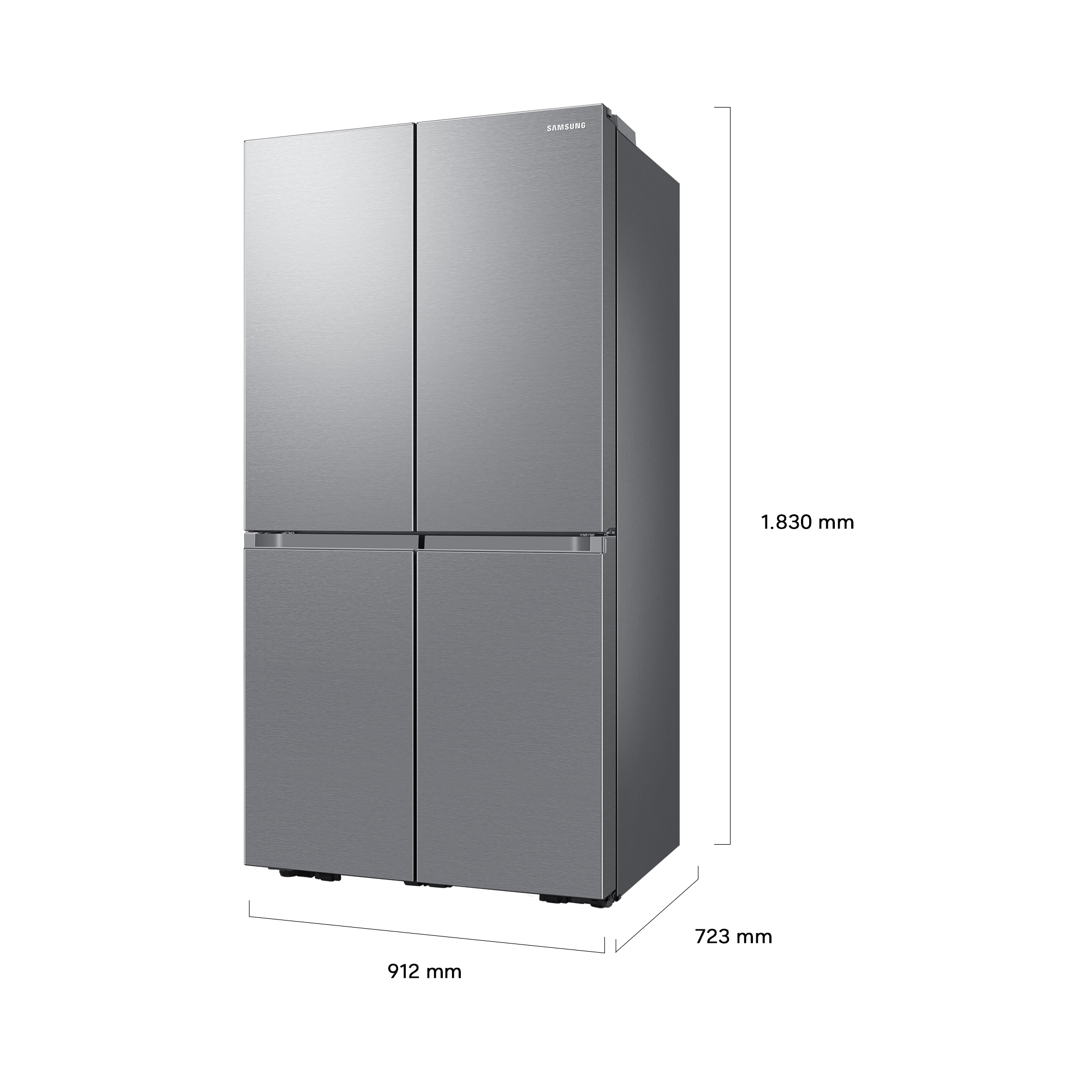Un refrigerador plateado de cuatro puertas Samsung con dimensiones: 1.830 mm de alto, 912 mm de ancho y 723 mm de profundidad.