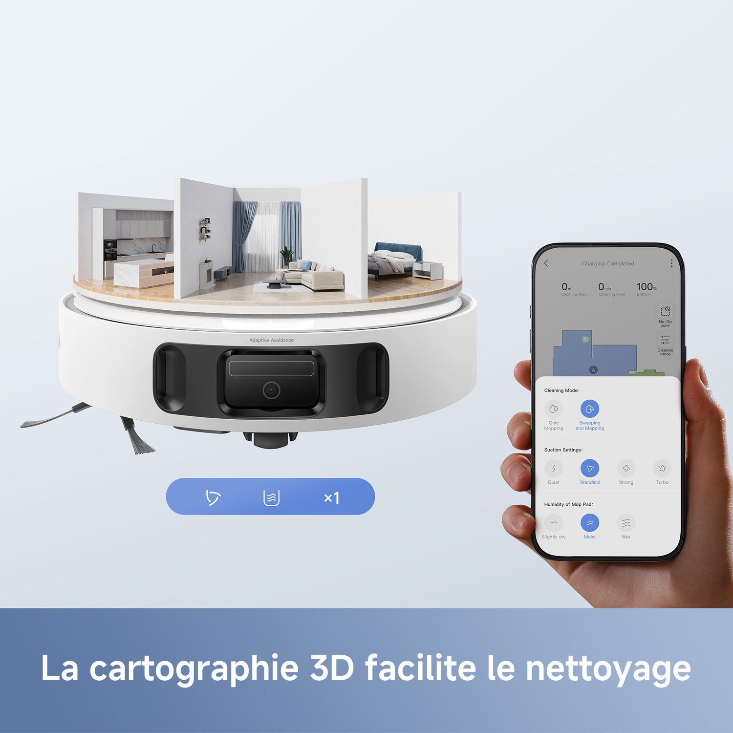 Un robot aspirateur blanc sous une carte 3D de la maison et une main tenant un smartphone.