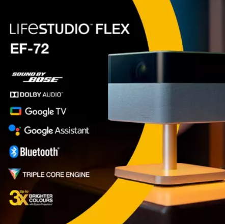 Projektor Lifestudio Flex EF-72 na stojaku z cechami po lewej stronie.