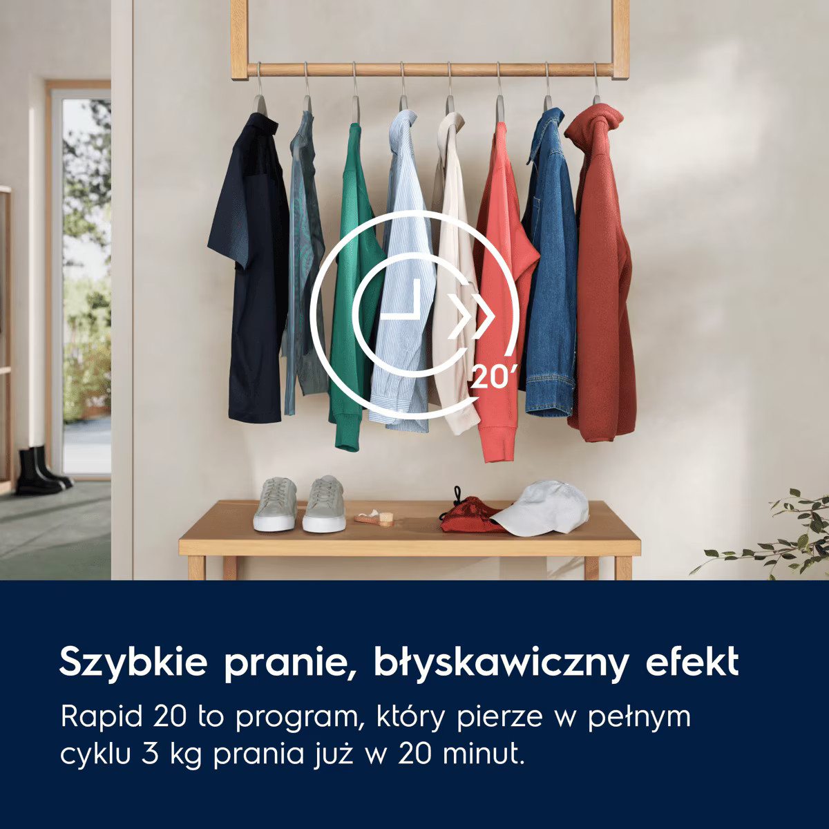 Ubrania wiszą nad ławką z butami, z białą ikoną szybkiego prania na 20 minut.