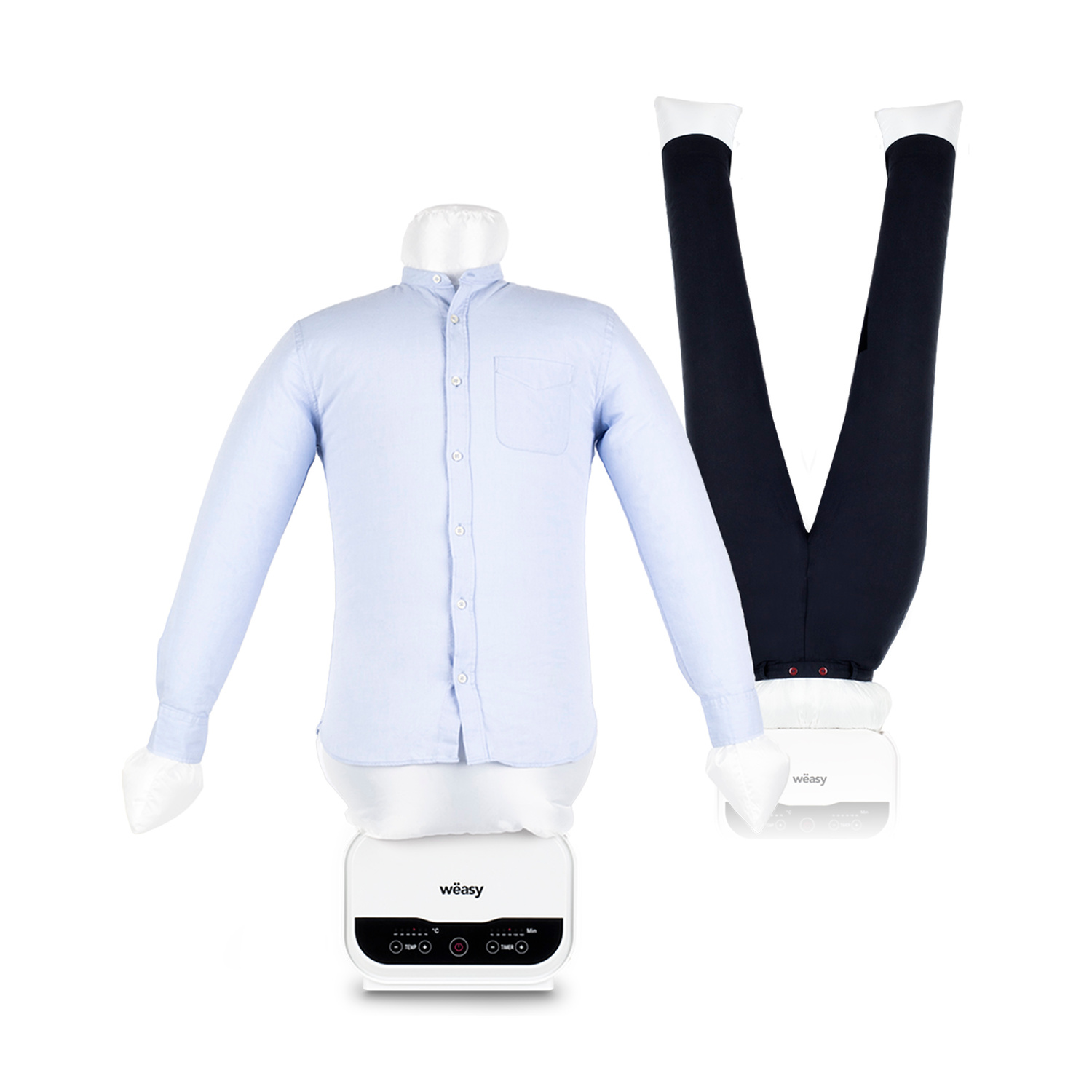 Un ferro da stiro bianco con una camicia azzurro chiaro e un manichino da stireria con pantaloni scuri.