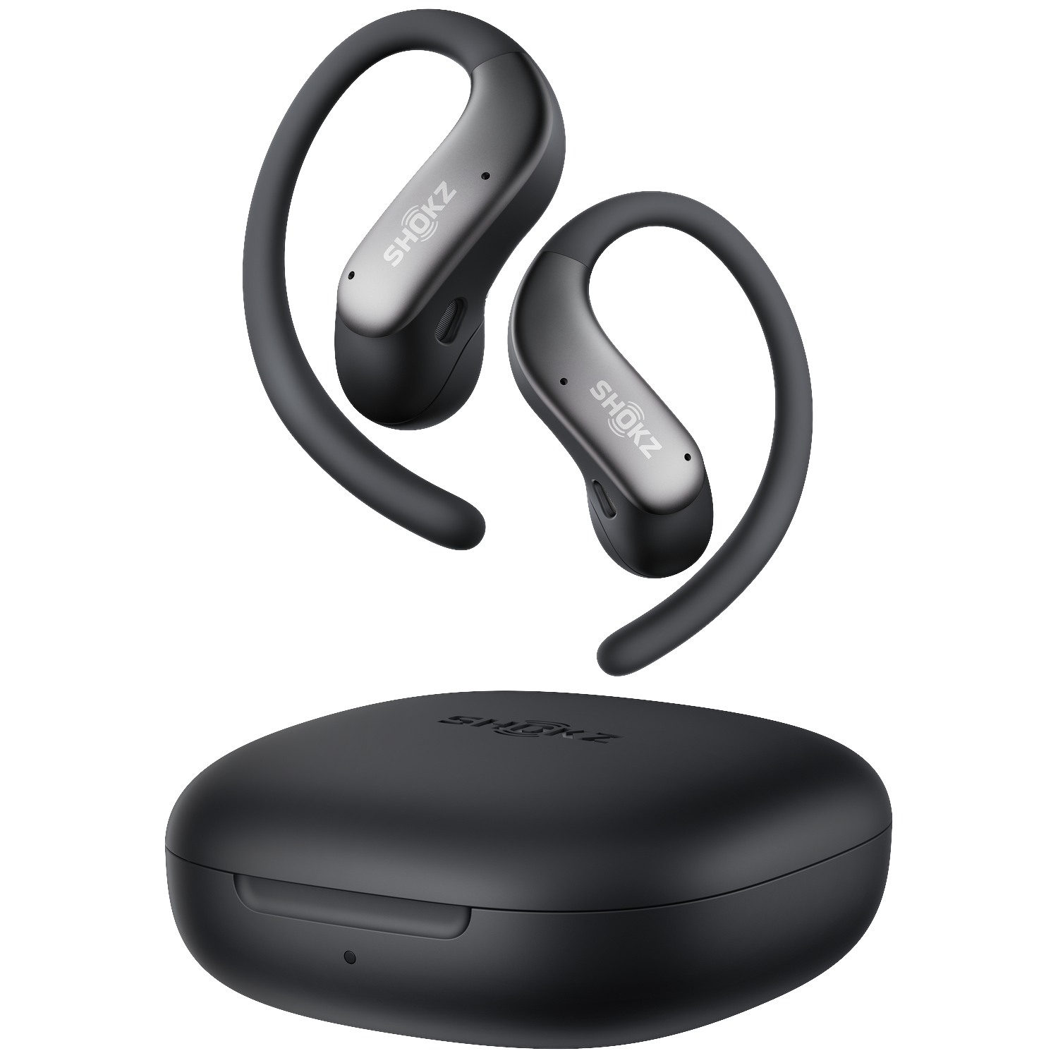 Zwarte Shokz-oordopjes zweven boven een gesloten oplaadcase tegen een zwarte achtergrond.