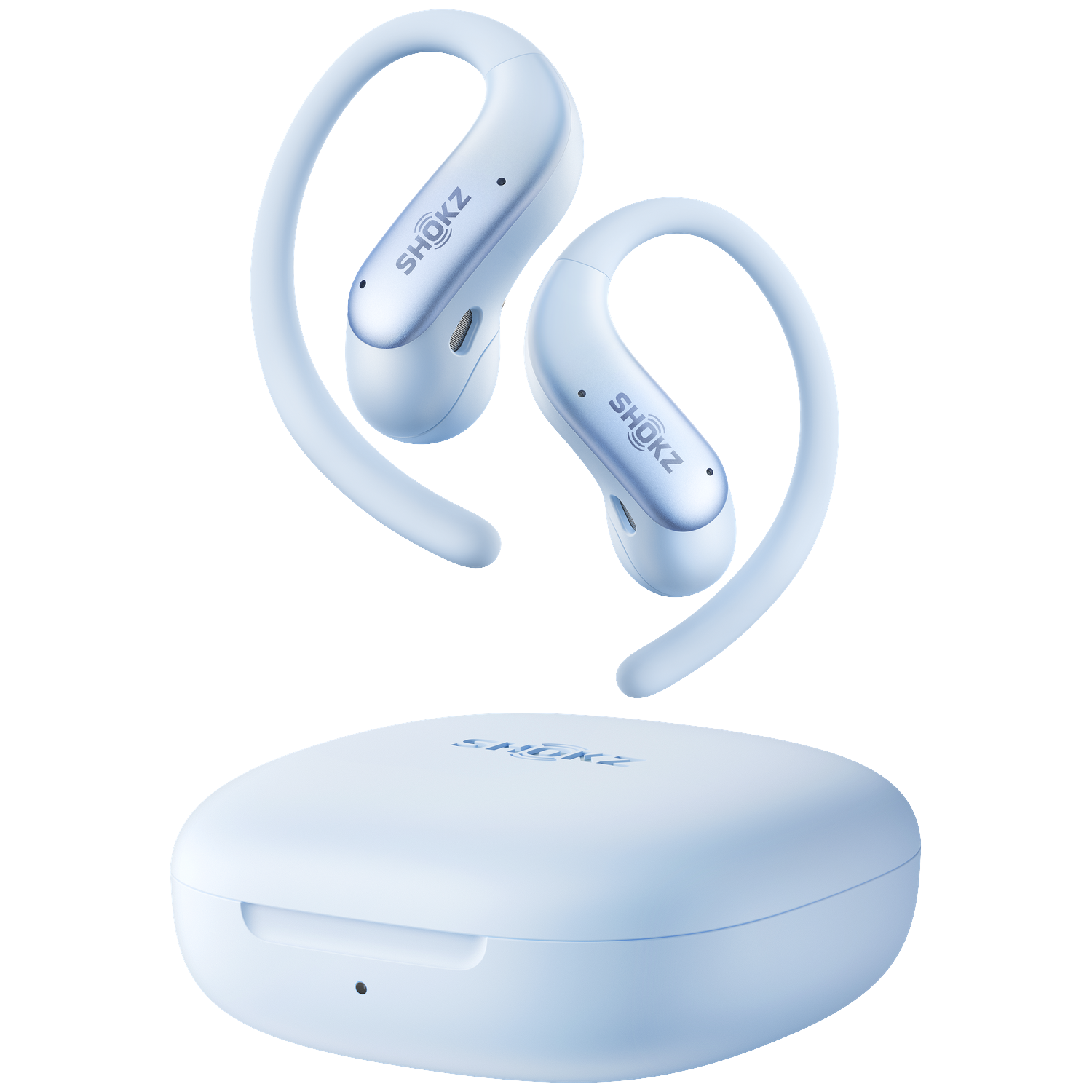 Lichtblauwe Shokz open-ear draadloze oordopjes zweven boven hun bijbehorende oplaadcase op een zwarte achtergrond.