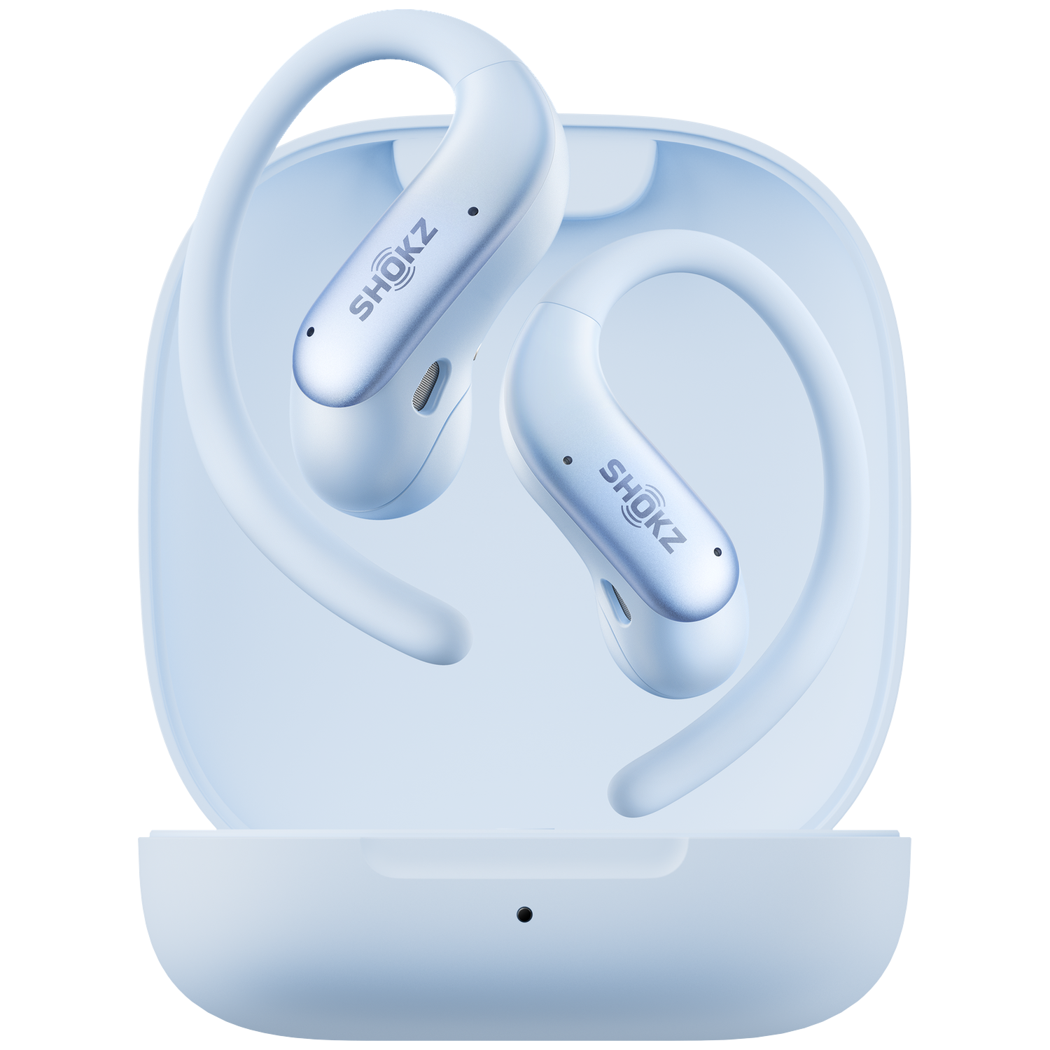Blauwe Shokz open-ear hoofdtelefoon in hun open oplaadcase tegen een zwarte achtergrond.