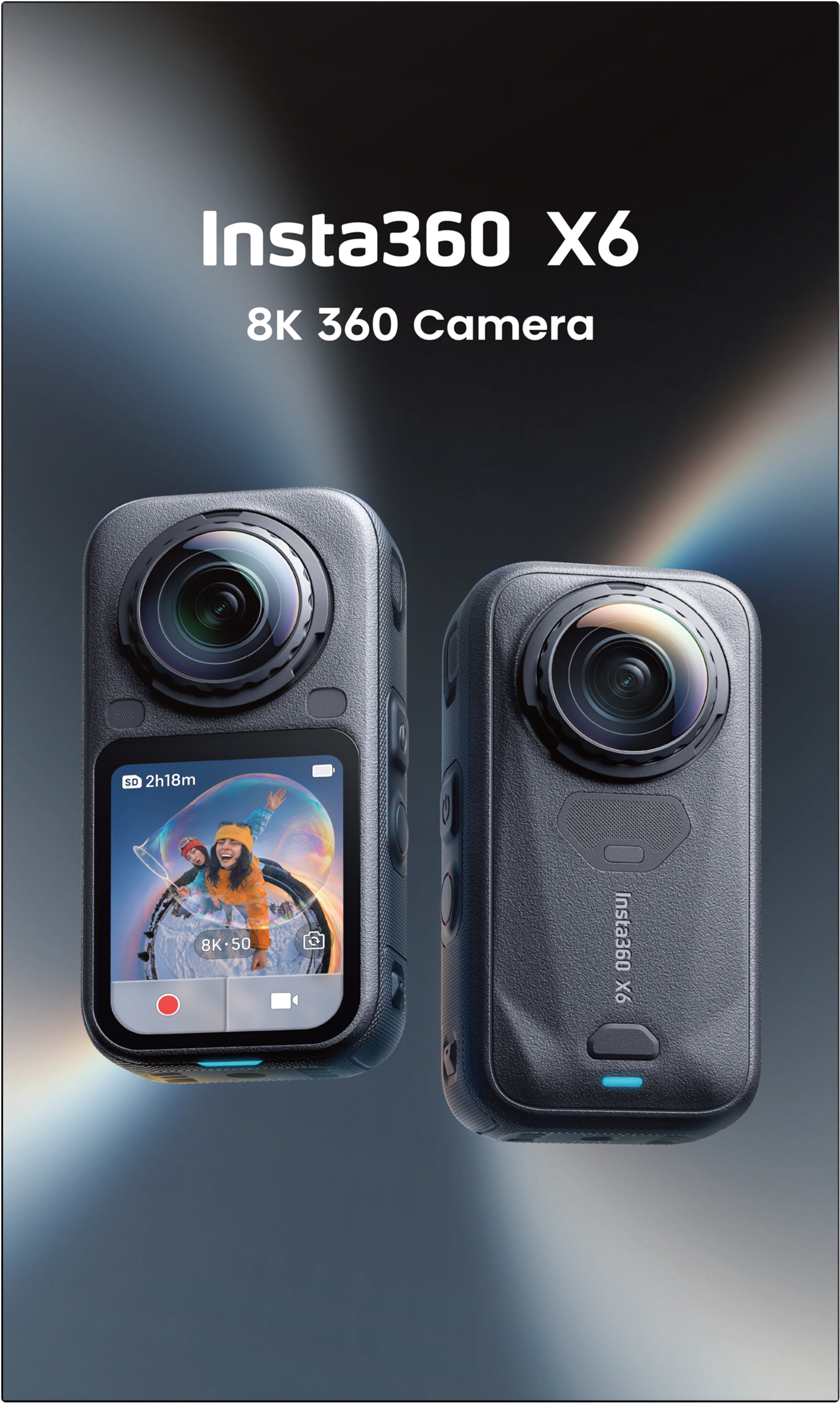 Insta360 X6 8K 360-Grad-Kamera mit zwei grauen Geräten und Display vor dunklem Hintergrund.