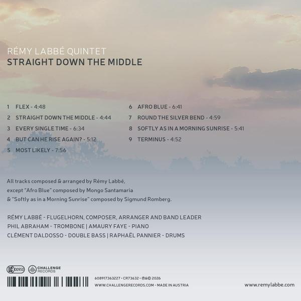 Rückseite des Albums von Rémy Labbé Quintet mit Trackliste und Hintergrund eines nebligen Himmels bei Sonnenaufgang.