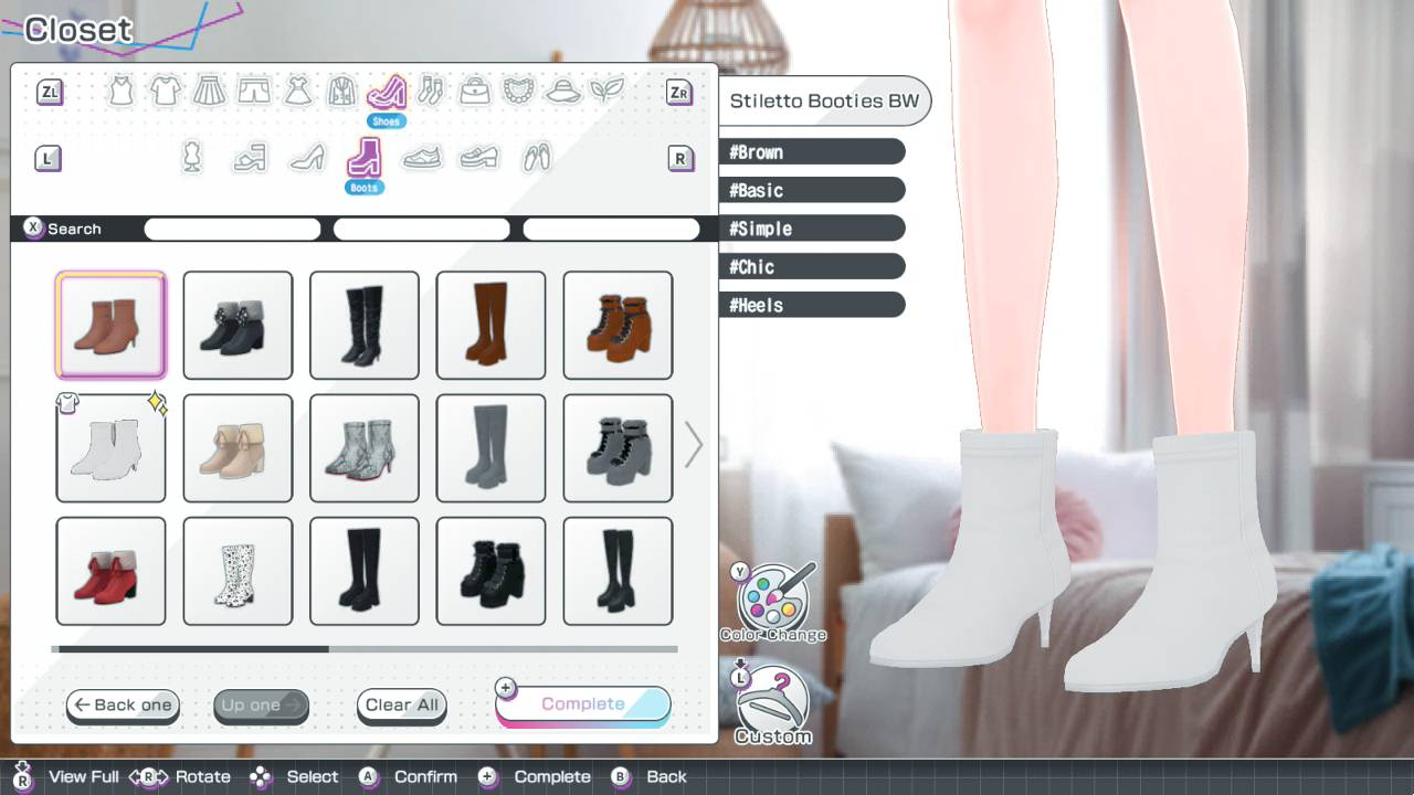 Menú de armario de videojuego con una cuadrícula de selección de calzado y un modelo de botas blancas a la derecha.