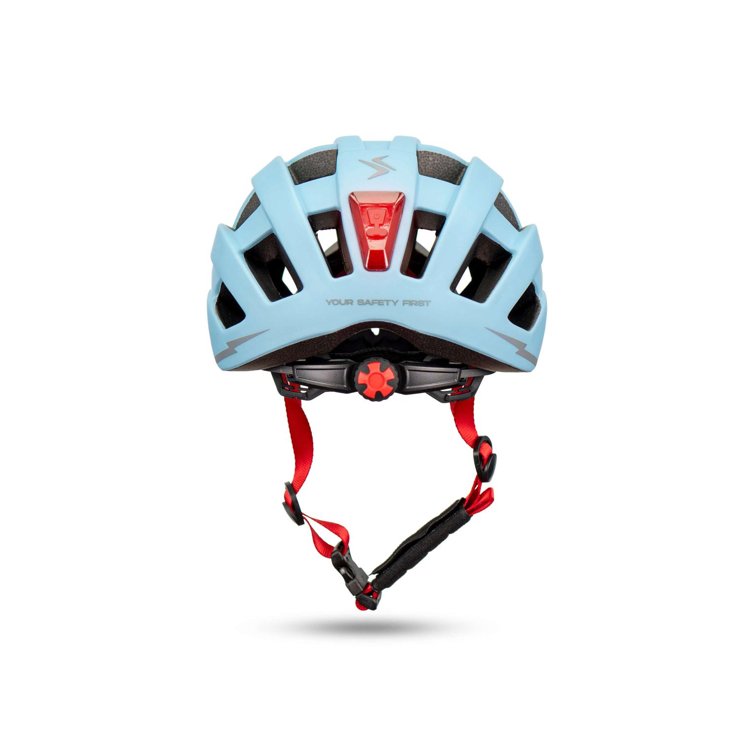 Casco de bicicleta azul claro con correas rojas, luz trasera y rueda de ajuste negra.