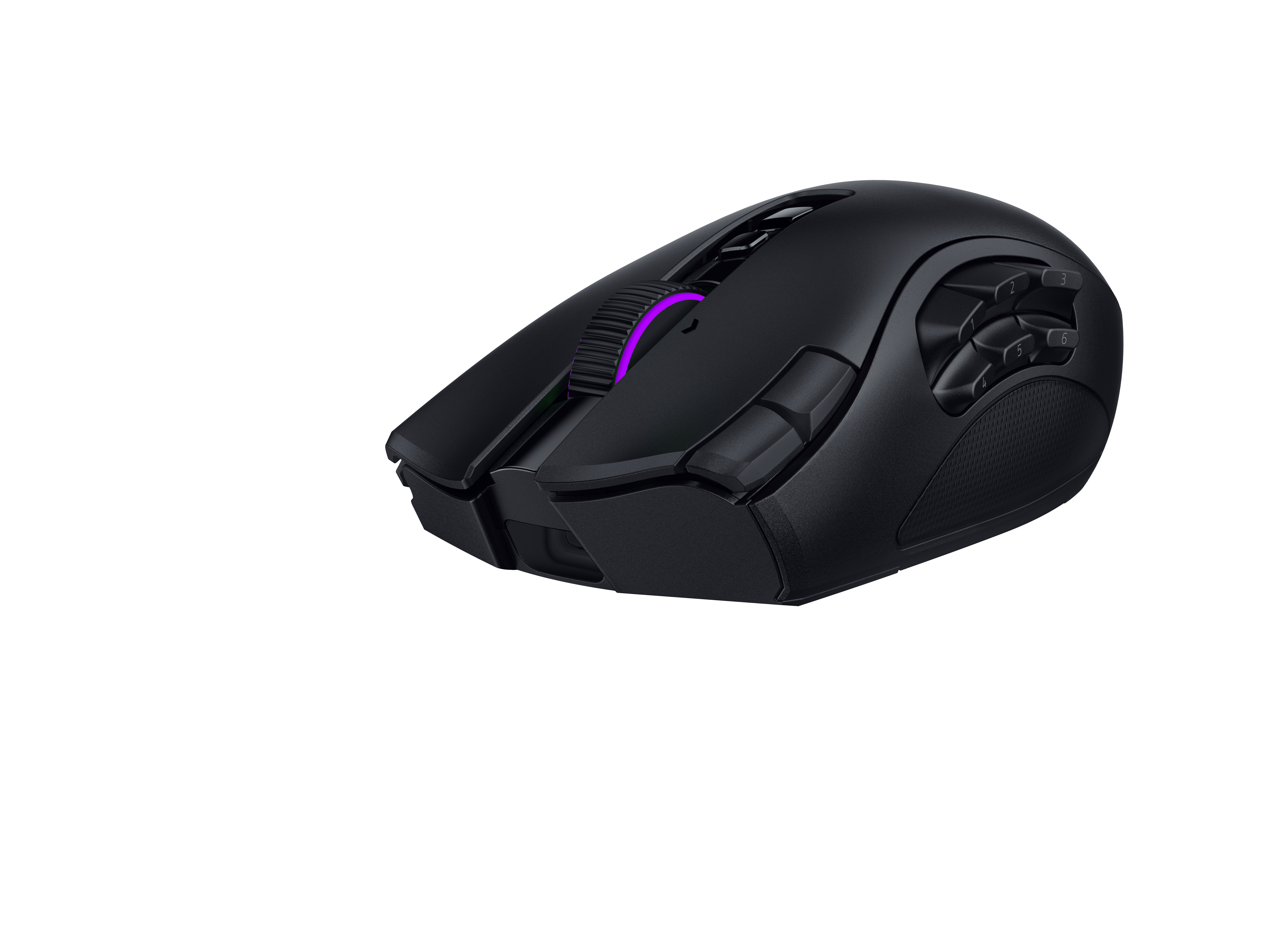 Eine schwarze ergonomische Gaming-Maus mit mehreren Seitentasten und violett leuchtendem Mausrad auf weißem Grund.