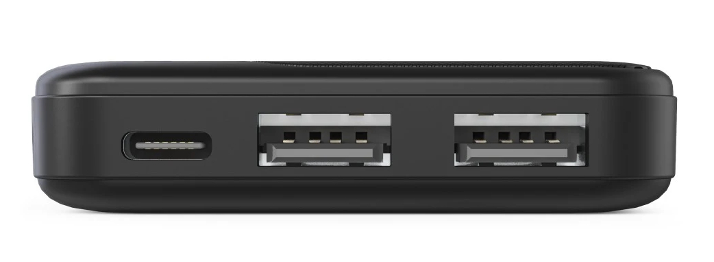 Czarny powerbank z jednym portem USB-C i dwoma portami USB-A.