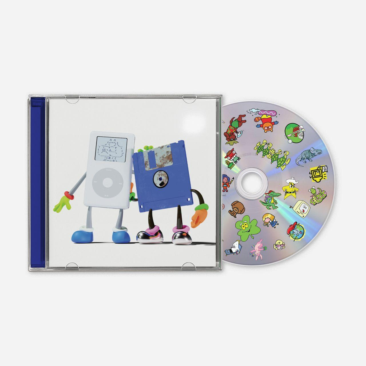 CD-Hülle mit anthropomorphen Charakteren: Ein iPod und eine Diskette. Rechts liegt die bedruckte CD mit kleinen Figuren.