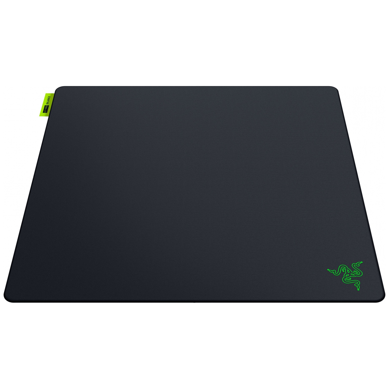 Een zwarte Razer-muismat met een groen logo in de rechterbenedenhoek and een klein groen label links.