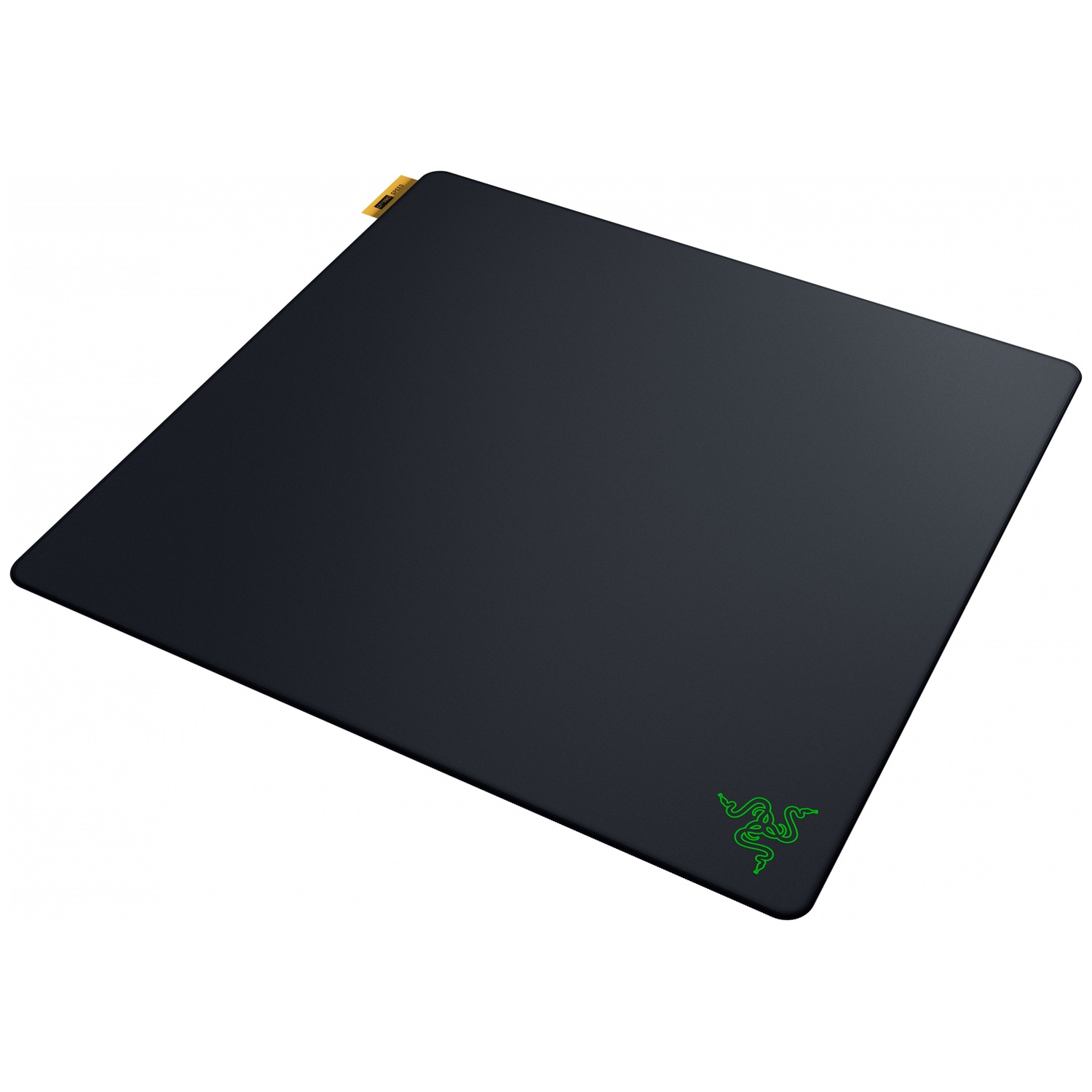 Een zwarte Razer-muismat met een groen logo in de hoek en een geleラベル.