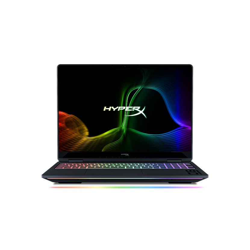 Czarny laptop do gier z kolorowym podświetleniem klawiatury RGB i logo HyperX na ekranie na białym tle.