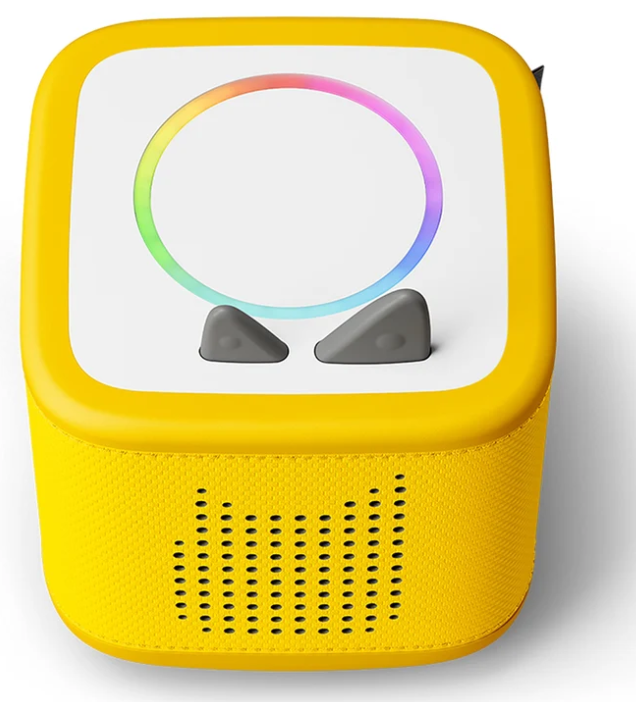 Gelber kabelloser Lautsprecher mit weißer Oberseite, Regenbogen-LED-Ring und zwei grauen Tasten.