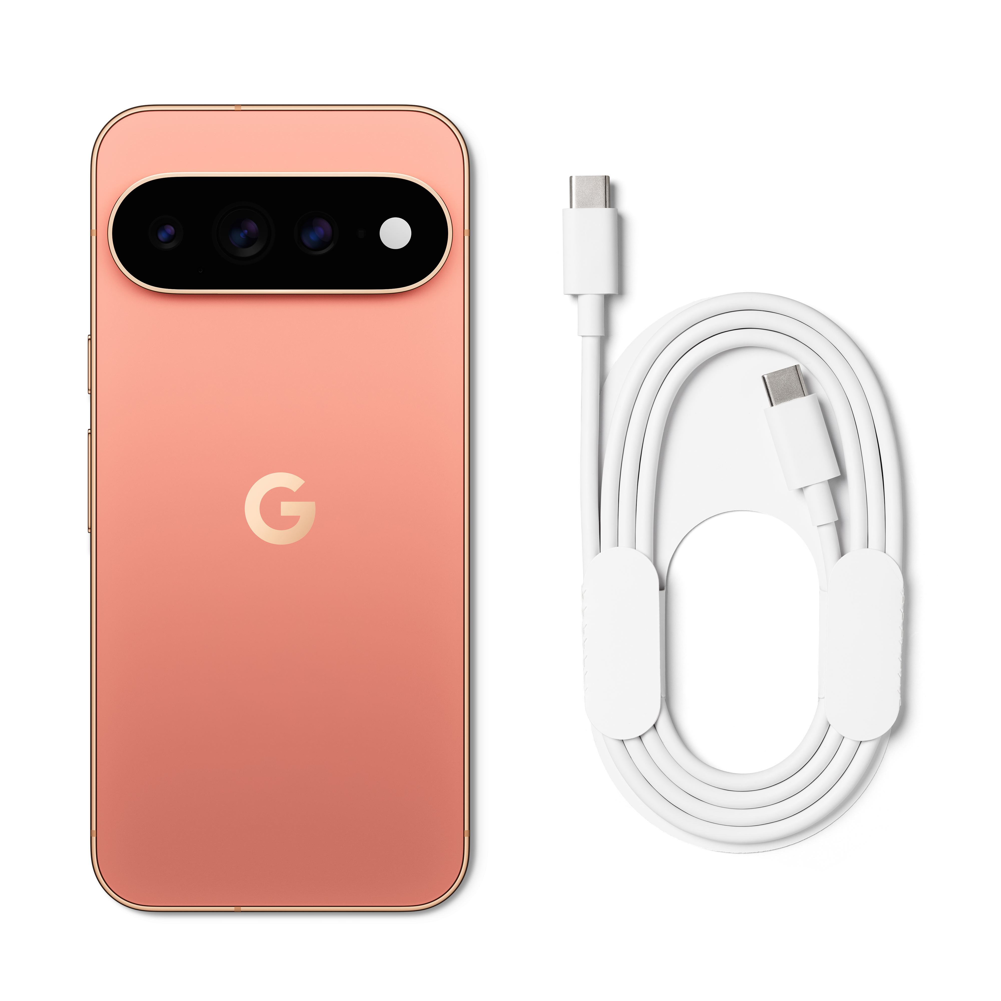 Rosa Smartphone mit dreifacher Kameraleiste auf der Rückseite, neben einem weißen USB-C-Kabel auf weißem Hintergrund.