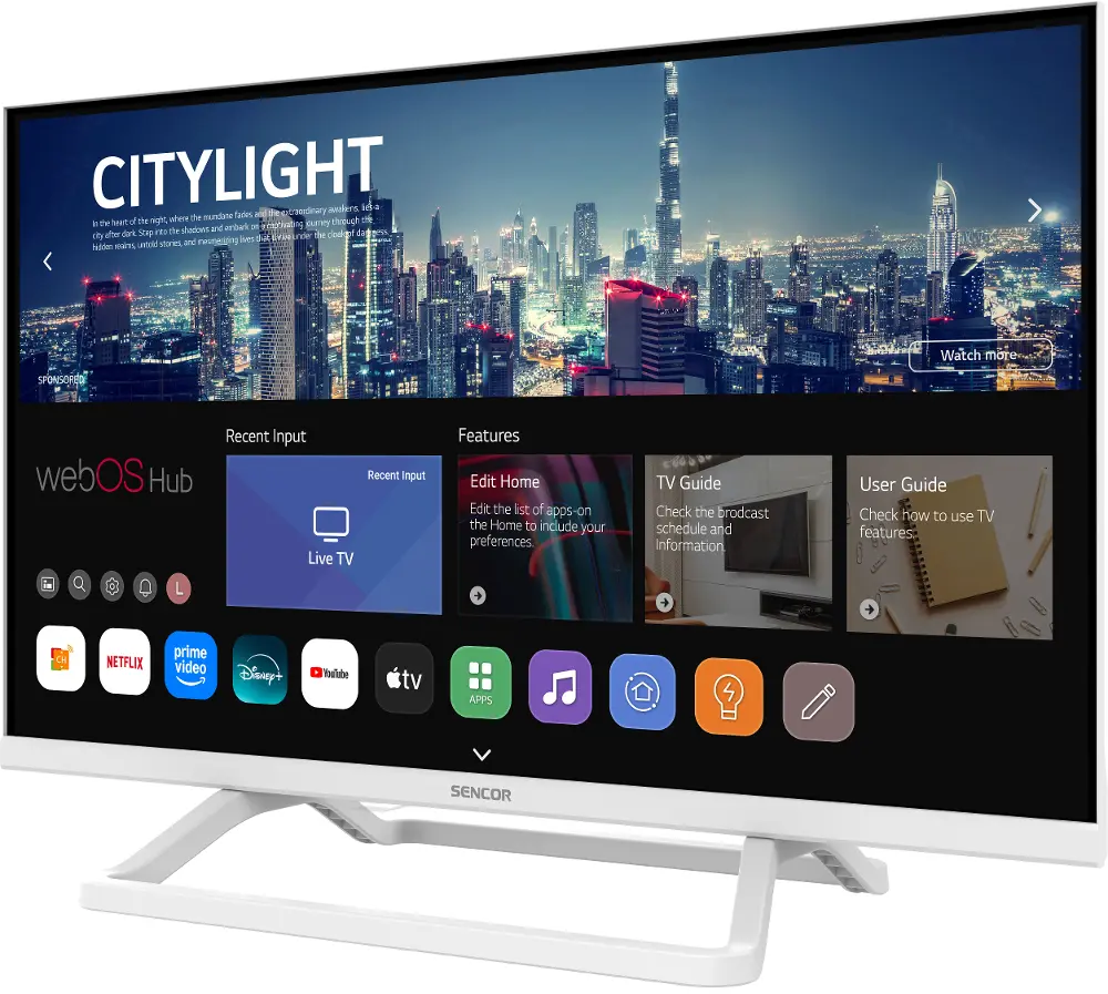 Egy Sencor televízió mutatja a webOS Hub felületét, éjszakai városkép háttérrel.