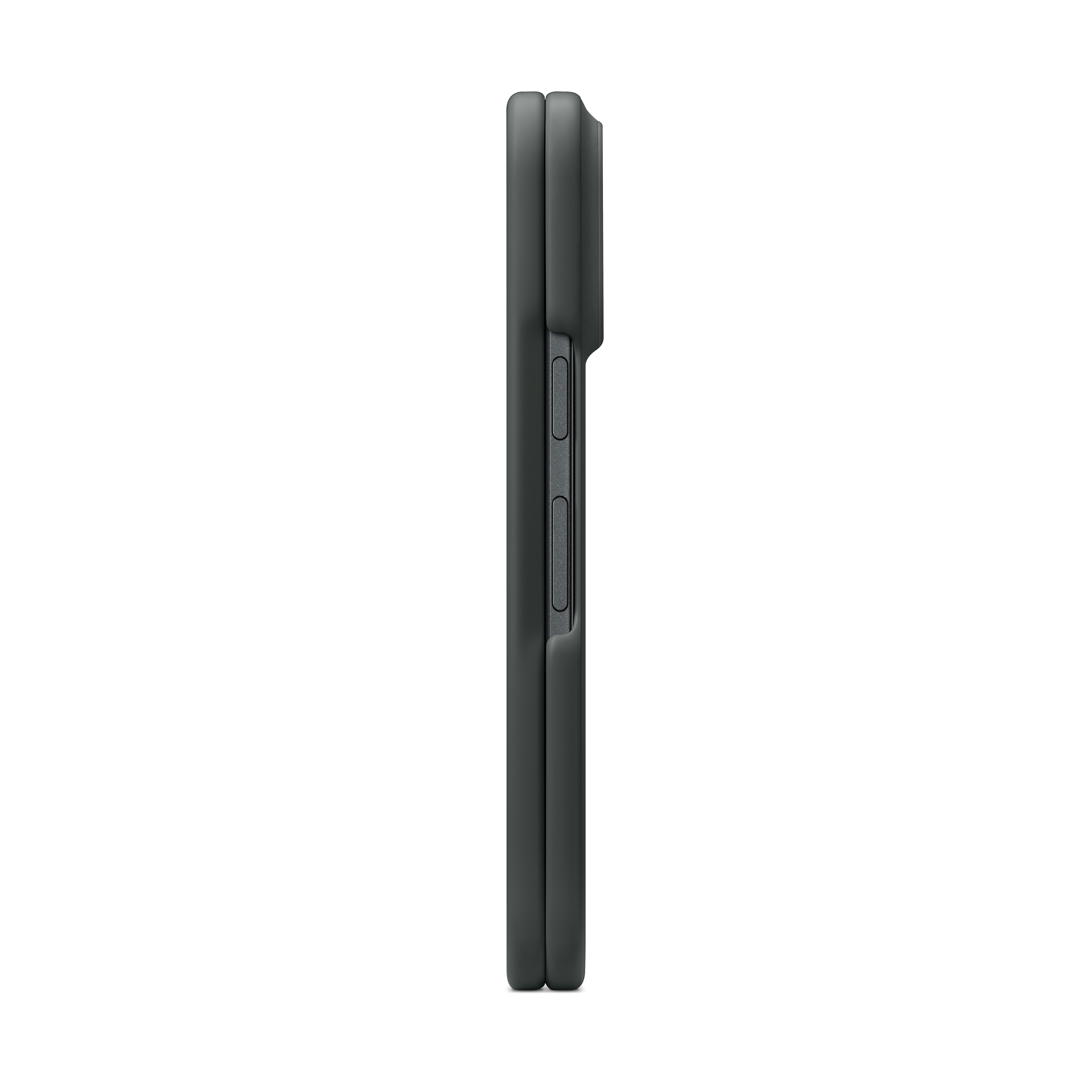 Seitenansicht eines geschlossenen schwarzen Smartphones mit sichtbaren Tasten in einer Hülle auf weißem Hintergrund.