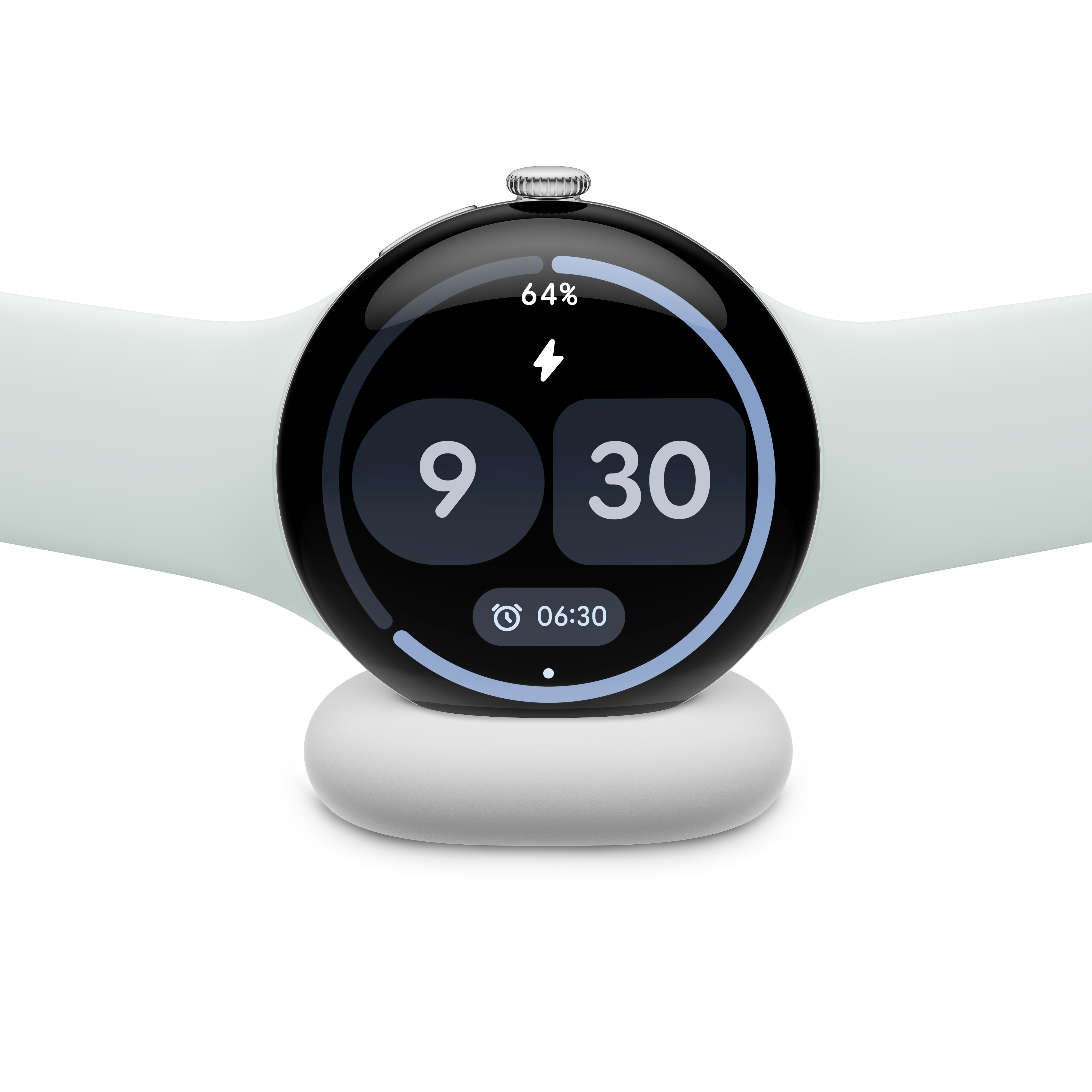 Eine weiße Smartwatch auf einer Ladestation zeigt 9:30 und 64 % Akku auf schwarzem Bildschirm.