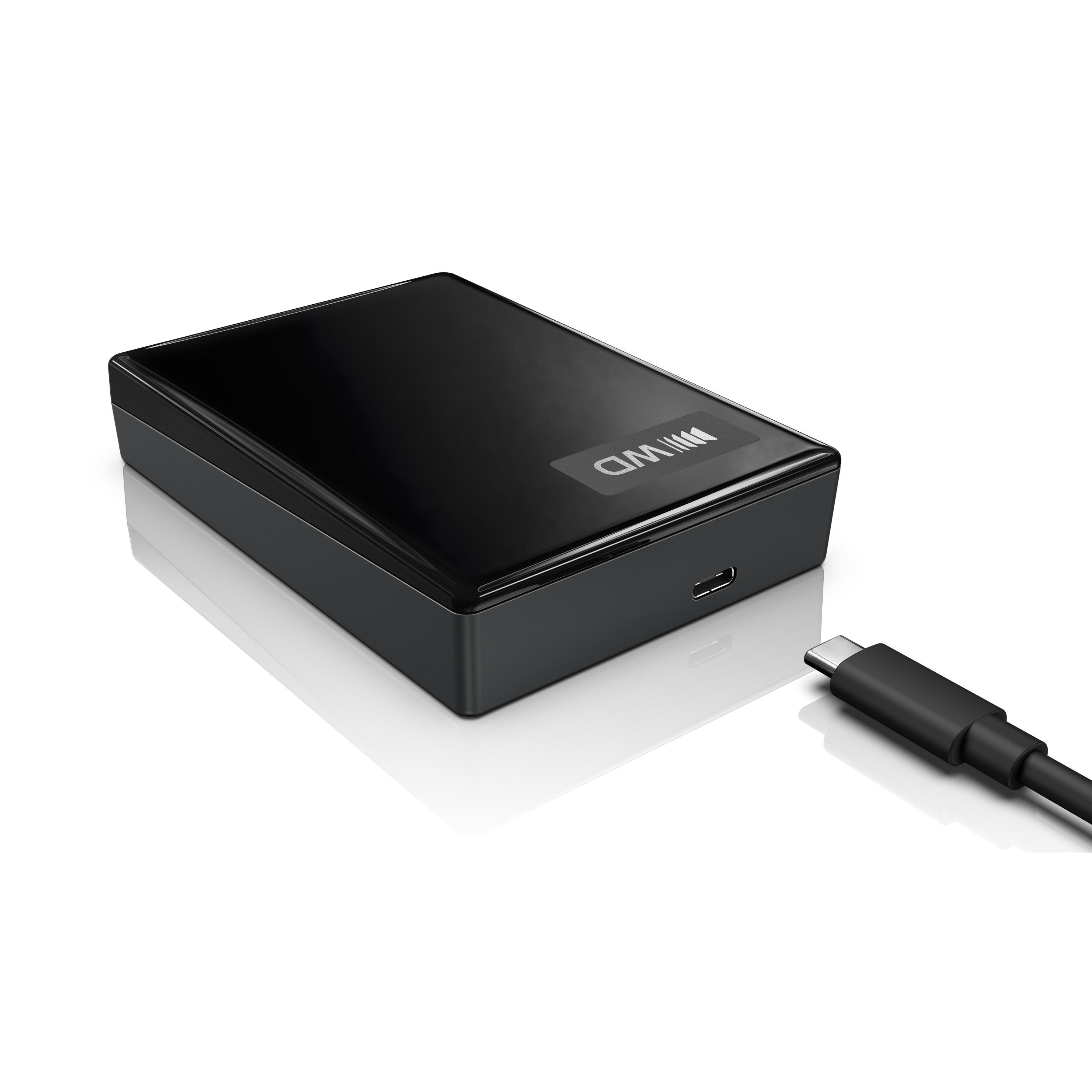 Glänzende schwarze WD-Festplatte auf weißem Grund mit angeschlossenem USB-C-Kabel.