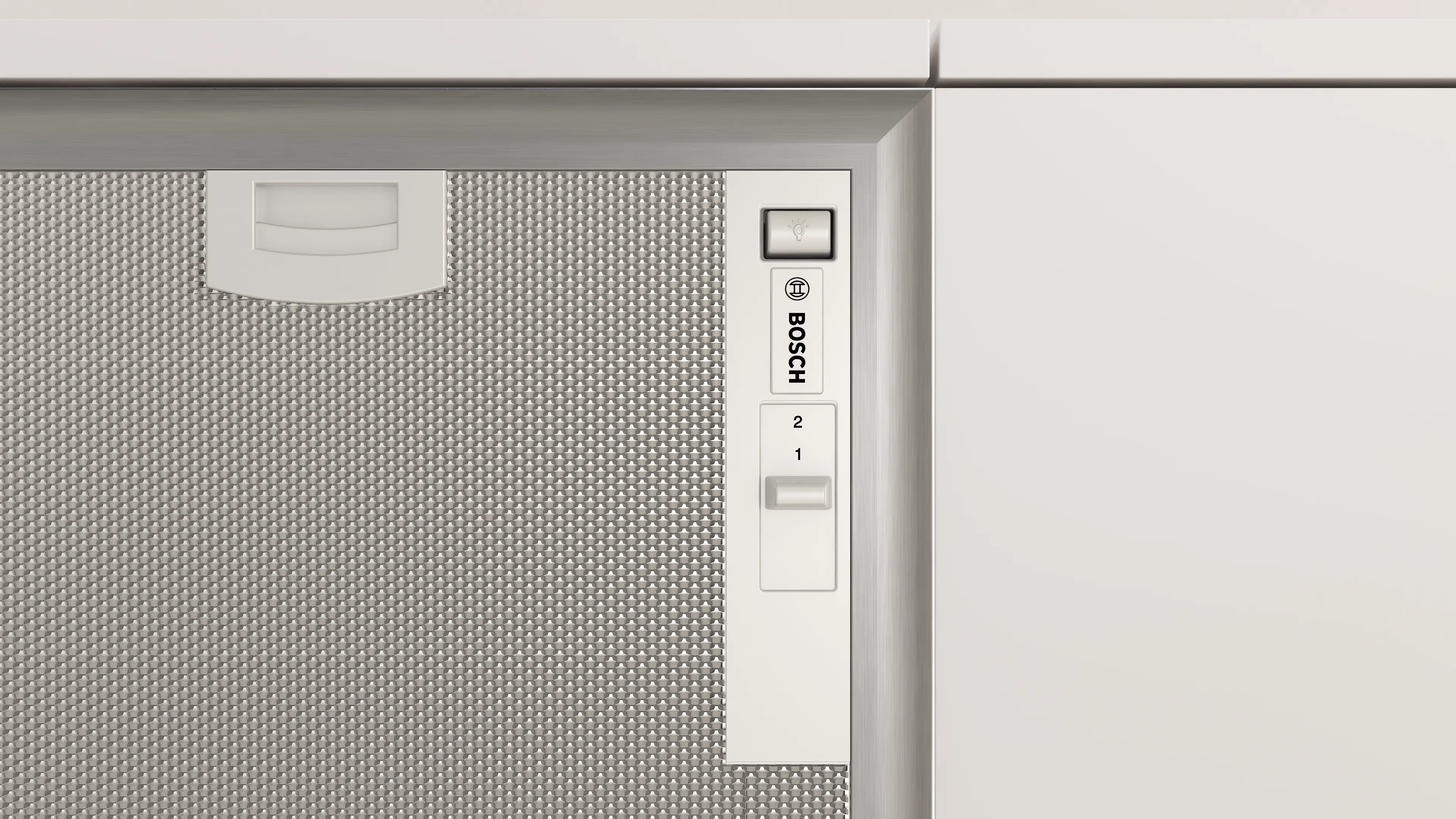 Primer plano de un panel de control de campana extractora Bosch con interruptor de luz y selector en uno.