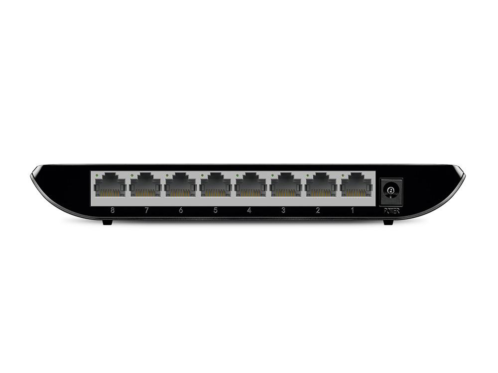 Schwarzer Netzwerk-Switch mit acht Ethernet-Anschlüssen und einem Stromeingang auf der Rückseite.
