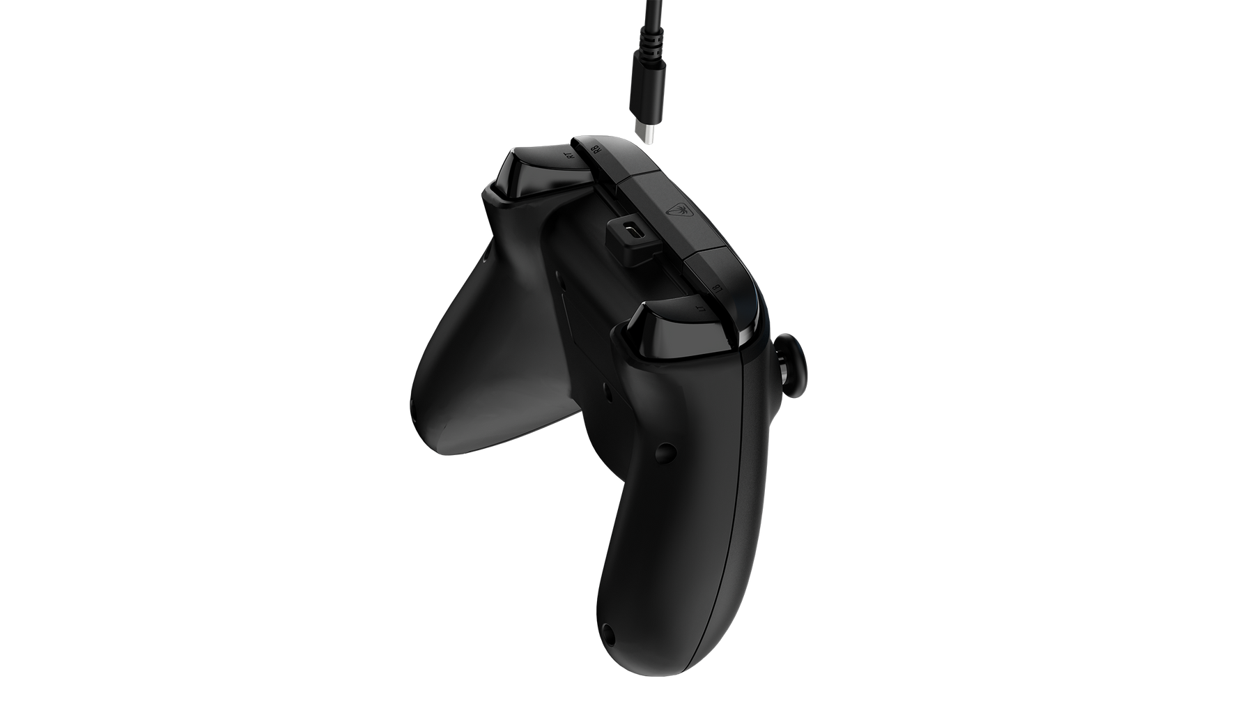 Manette de jeu noire avec un câble USB-C au-dessus, prête à être connectée sur fond sombre.