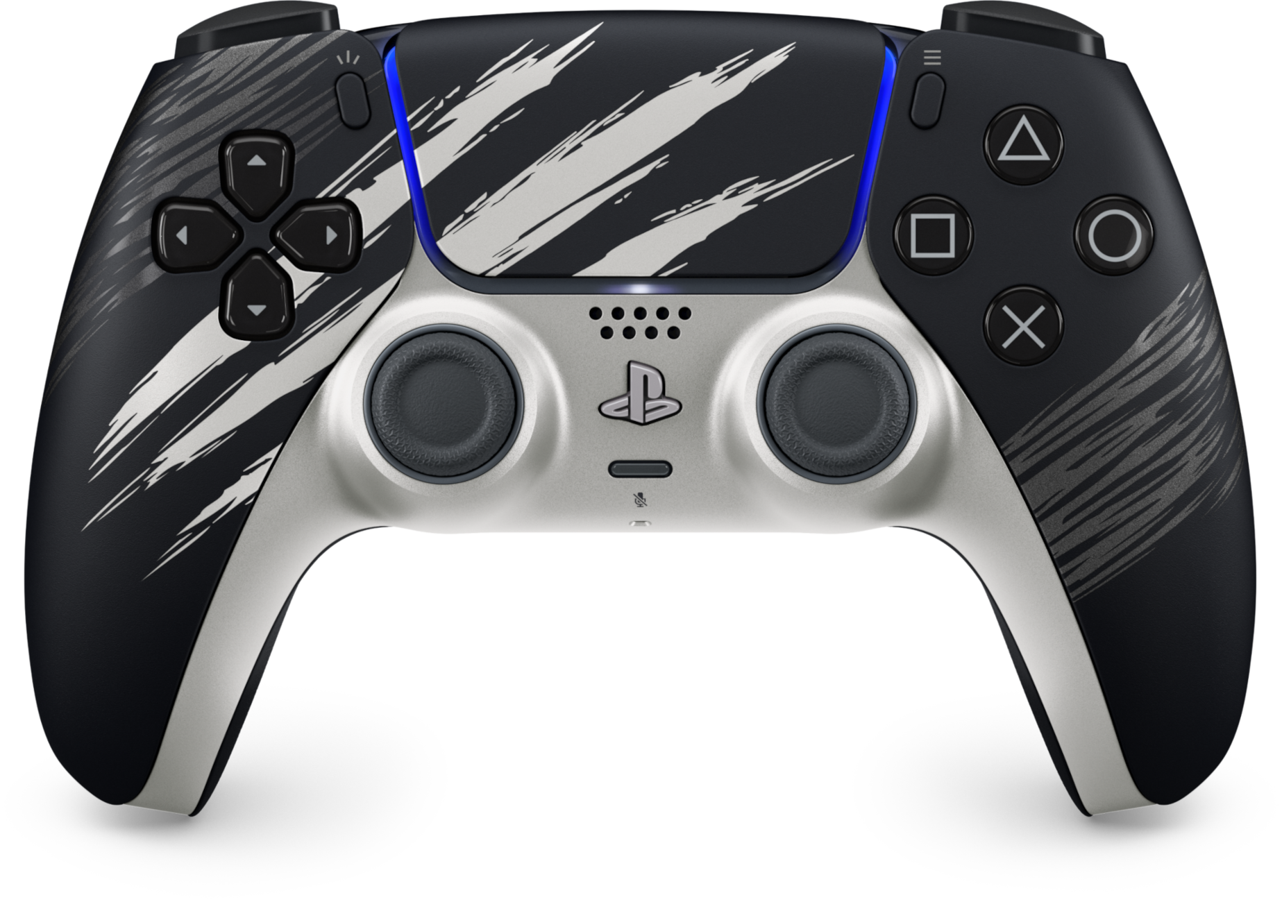 Fekete és ezüst PlayStation 5 kontroller fehér karcolás mintákkal és kék világítással fekete háttér előtt.