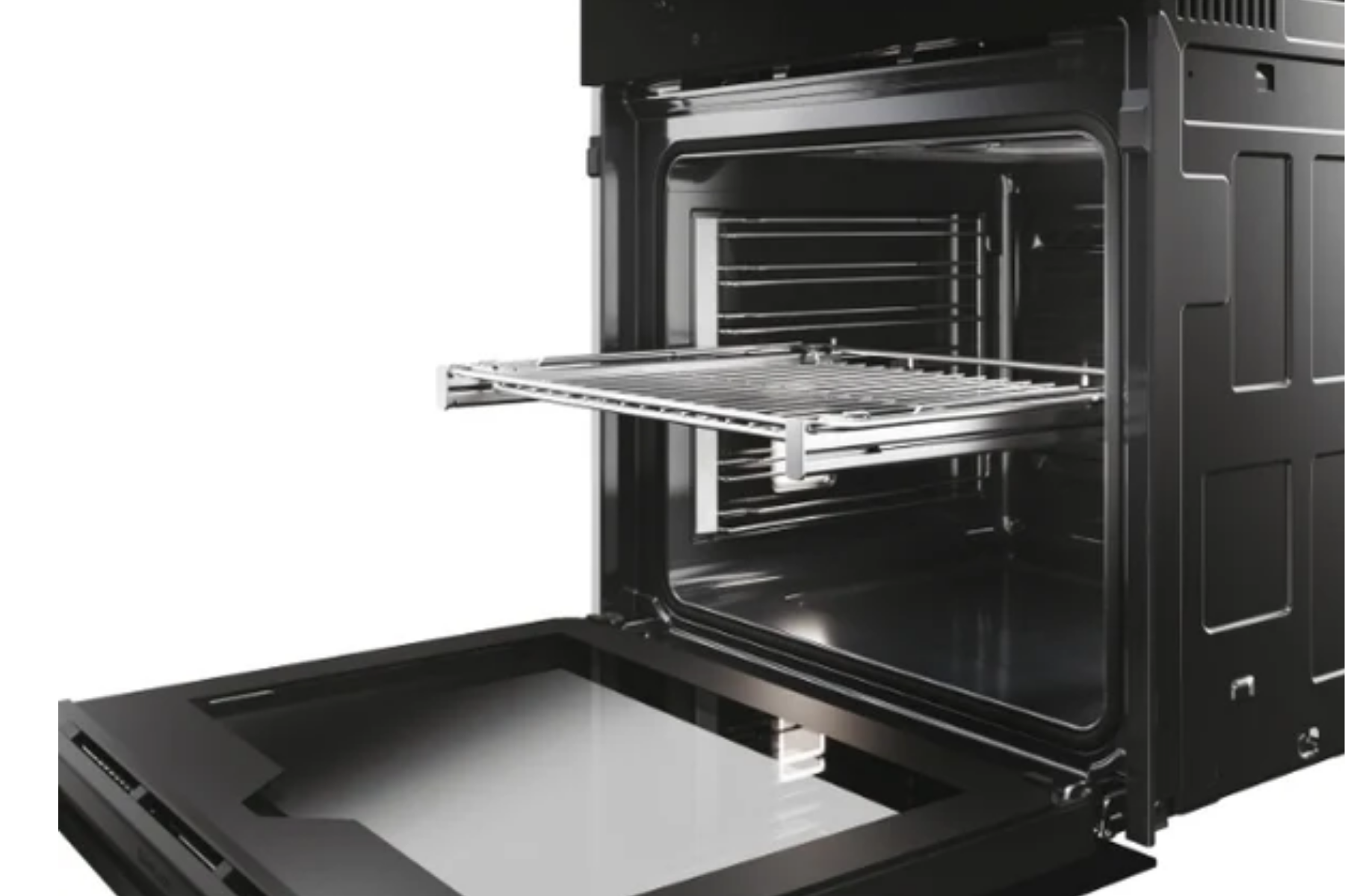 Horno negro con puerta abierta y riel telescópico extraíble en el interior.