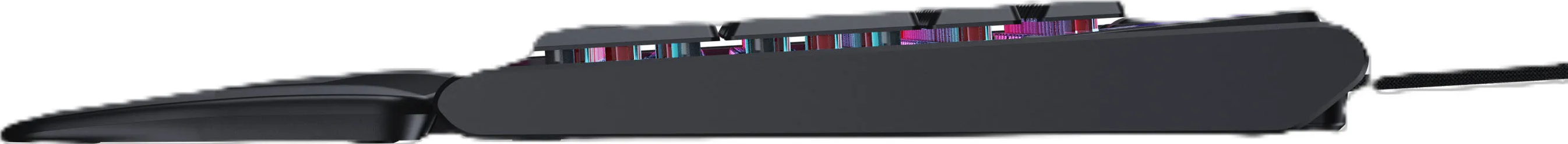 Vue de profil d'un clavier noir avec rétroéclairage RVB coloré.