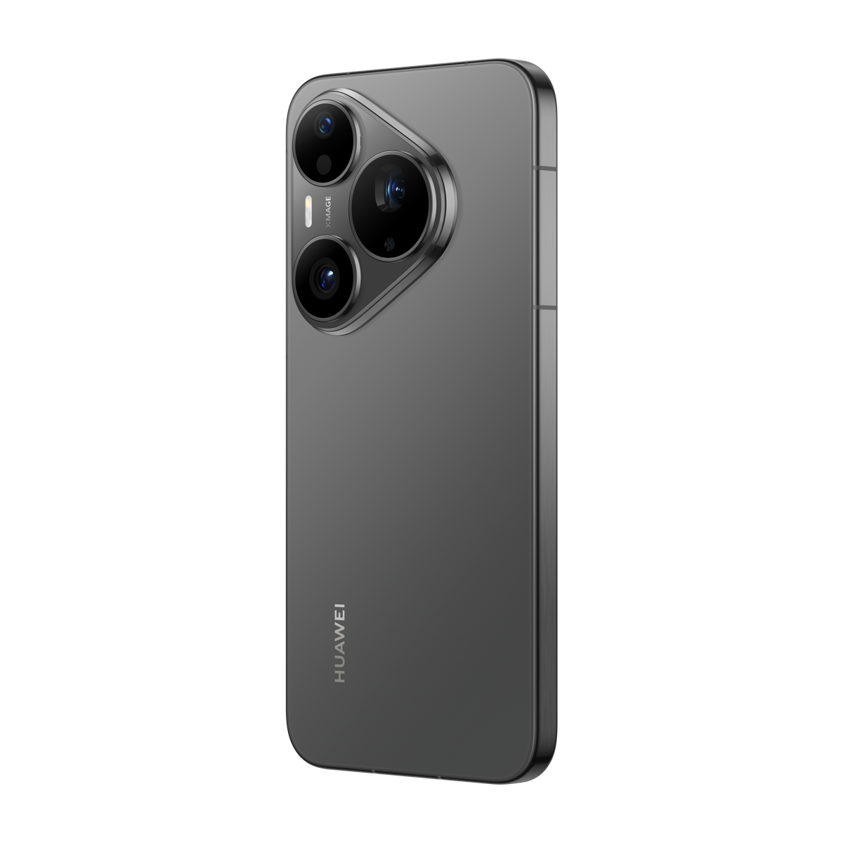 Siyah arka planda üçlü kamera modülü ve LED flaşa sahip koyu renkli bir Huawei akıllı telefonun arkası.