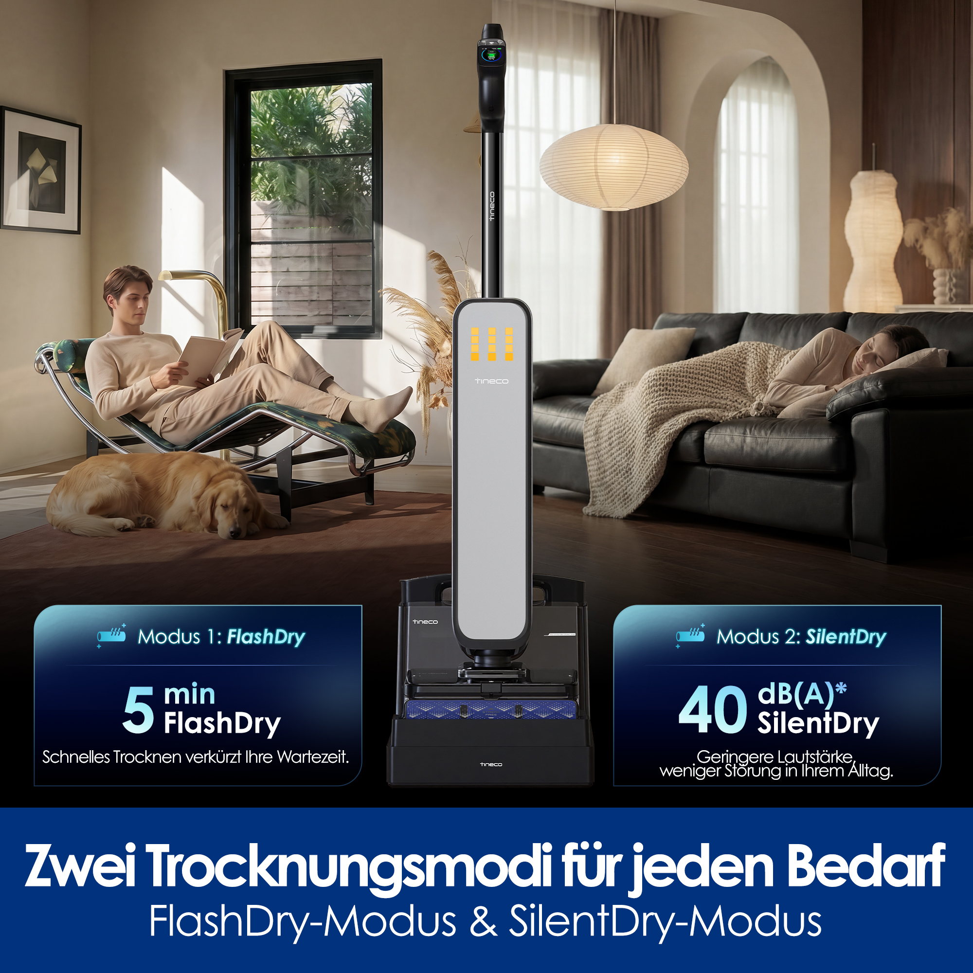 Ein Tineco-Staubsauger steht in einem Wohnzimmer mit einem lesenden Mann, einem Hund und einer schlafenden Frau.