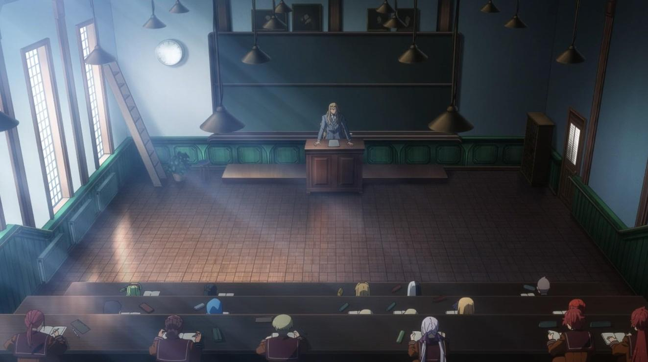 Ein Klassenzimmer mit einem Lehrer am Pult und Schülern in gestuften Holzbänken nach vorne gerichtet.