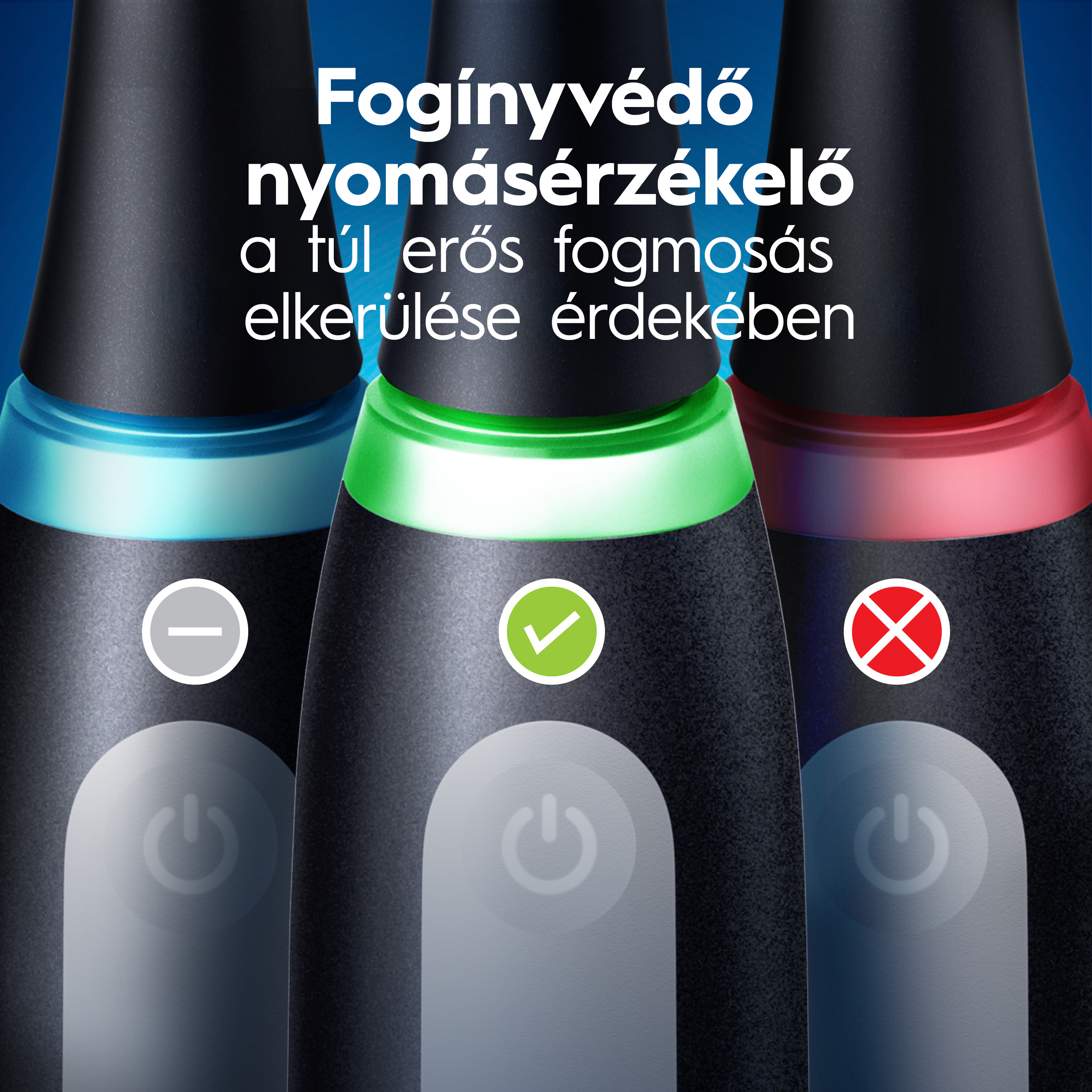 Három elektromos fogkefe kék, zöld és piros jelzőgyűrűvel, valamint magyar felirattal.