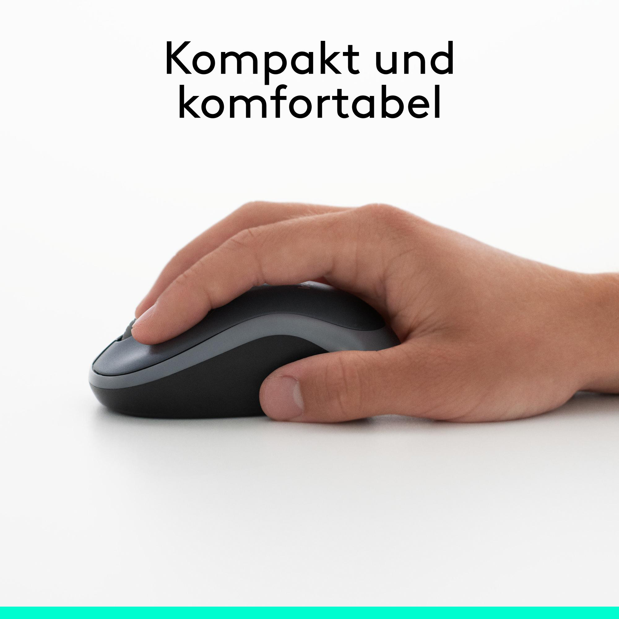 Eine Hand greift eine kompakte, schwarze und graue Computermaus auf weißem Hintergrund mit der Inschrift "Kompakt und komfortabel".