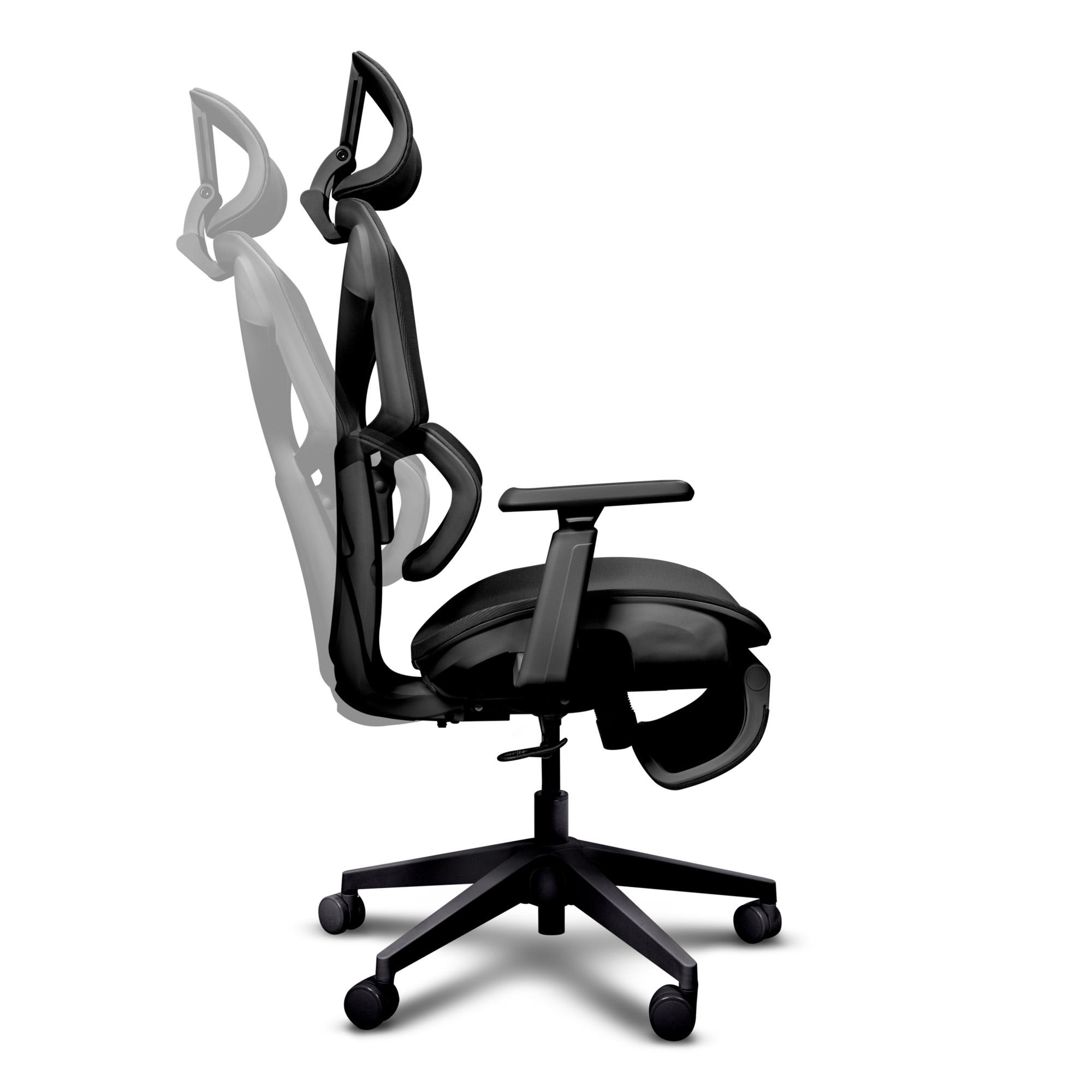 Ein schwarzer ergonomischer Bürostuhl mit verstellbarer Rückenlehne und Fußstütze auf weißem Hintergrund.