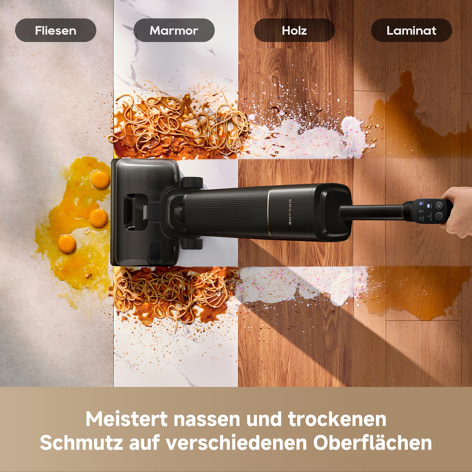 Ein schwarzer Staubsauger reinigt verschiedene Verschmutzungen wie Eier, Nudeln und Flüssigkeit von Fliesen, Marmor, Holz und Laminat.